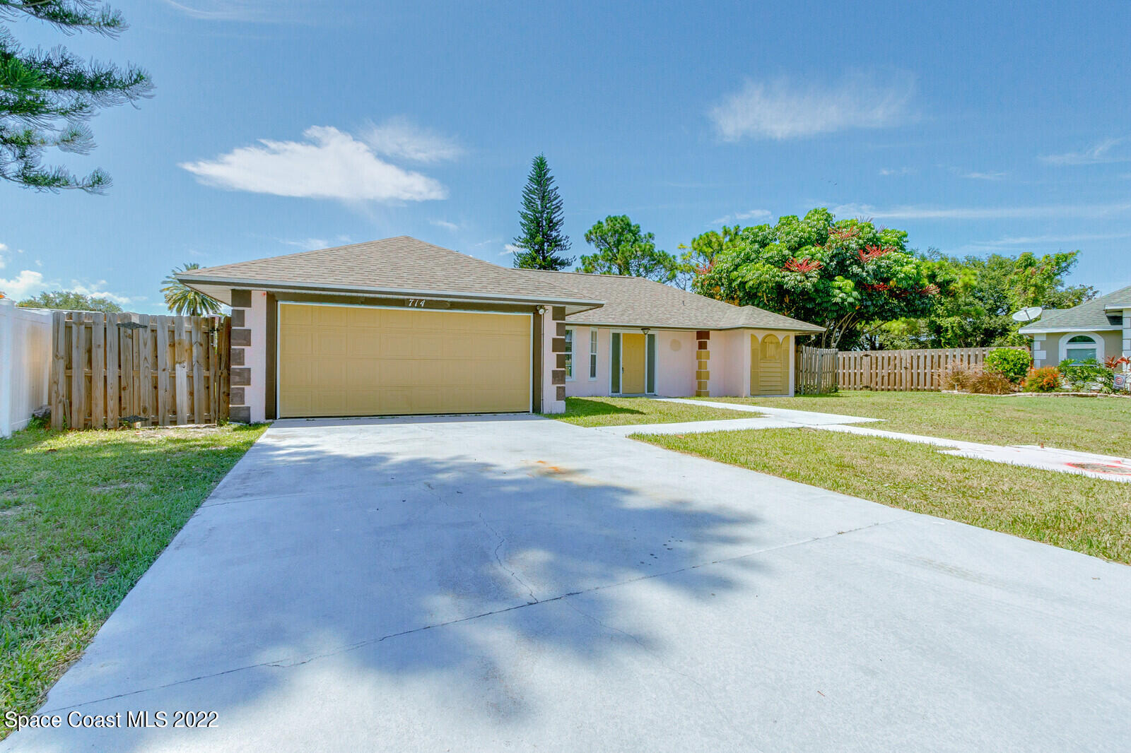 714 John Carroll Lane