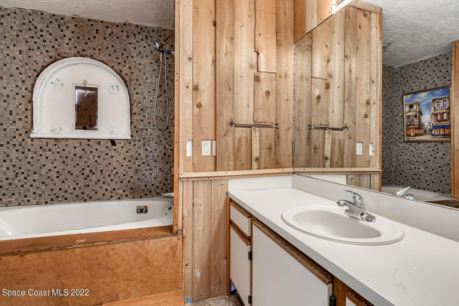 714 John Carroll Lane