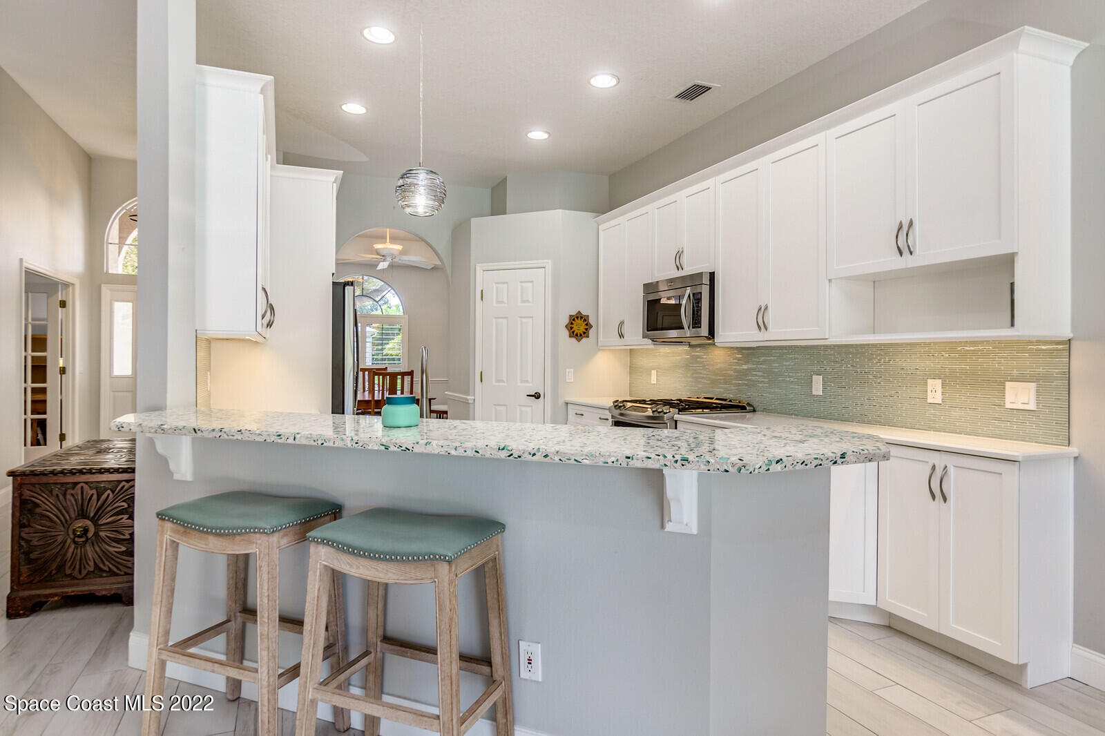 2732 Englewood Drive