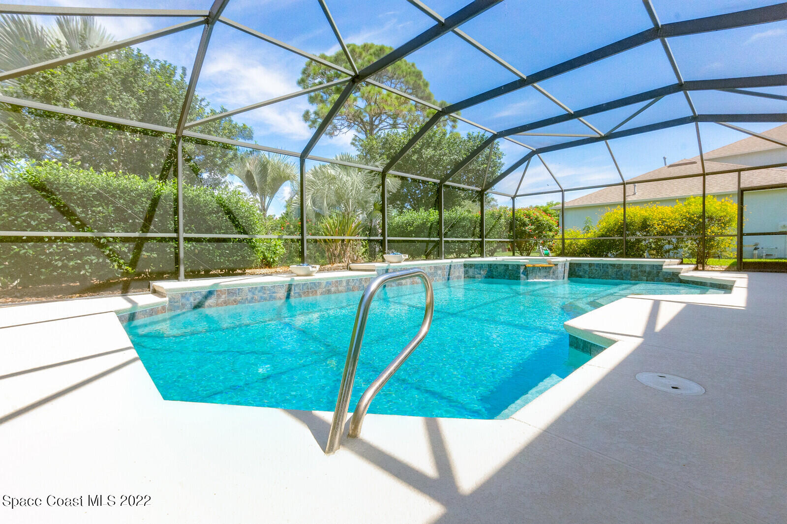 2732 Englewood Drive