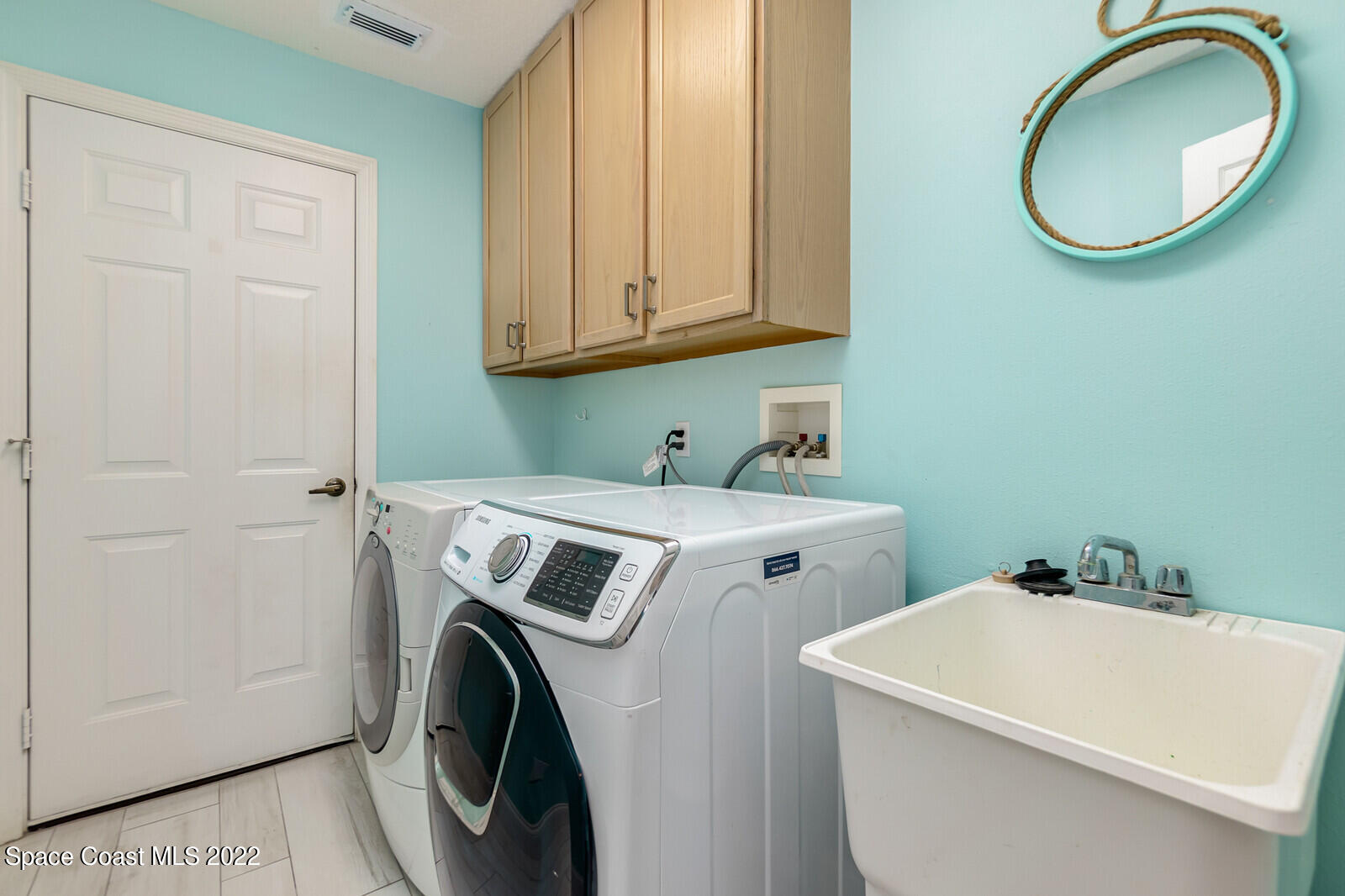 2732 Englewood Drive