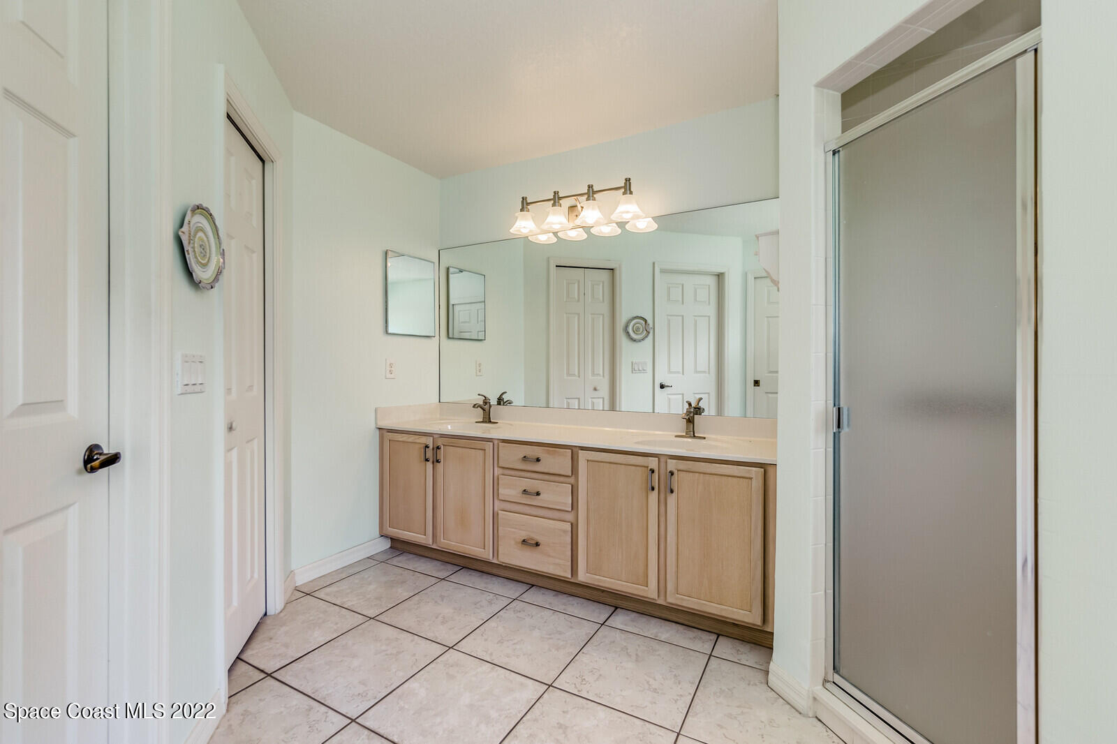 2732 Englewood Drive