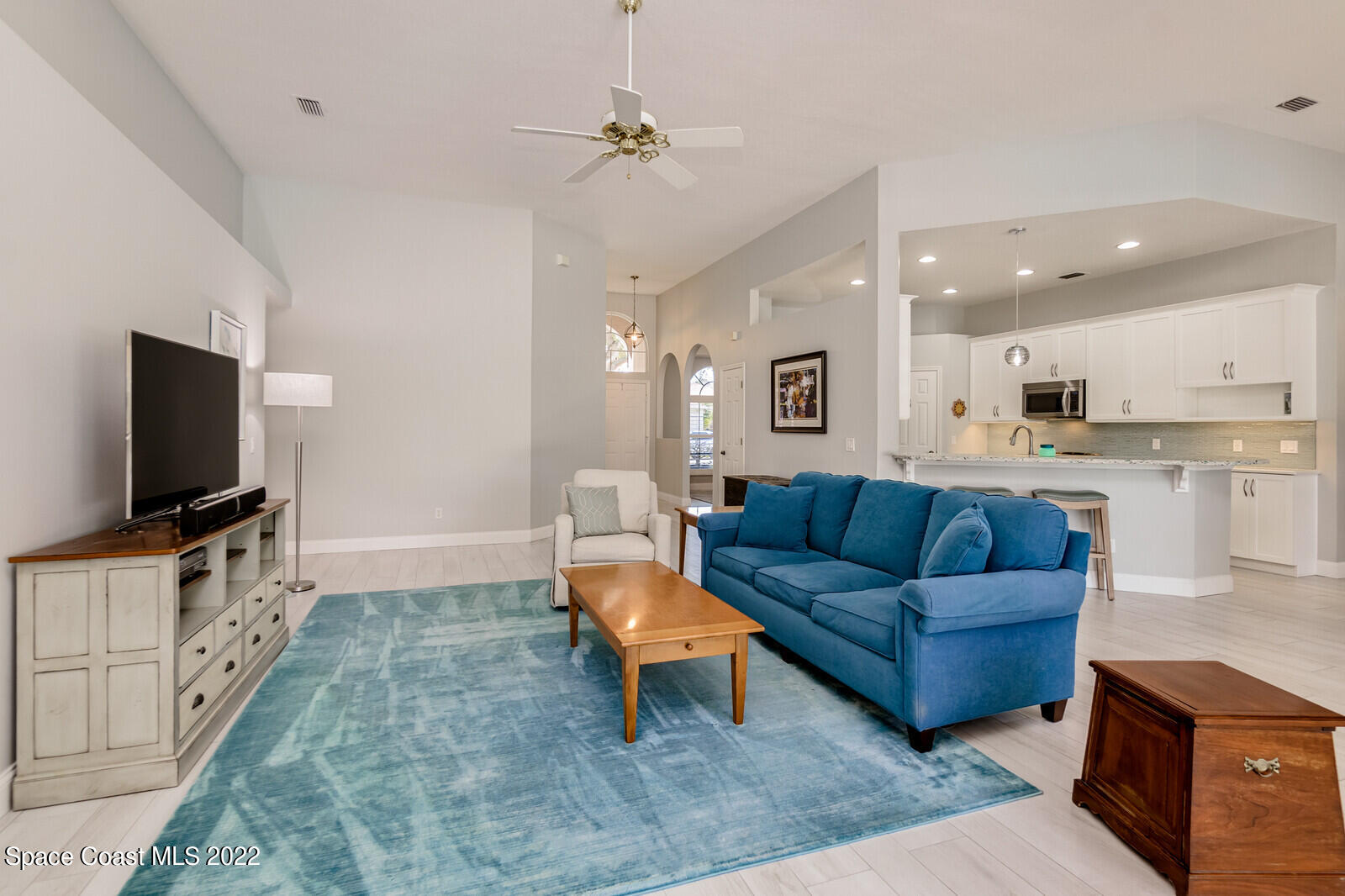 2732 Englewood Drive