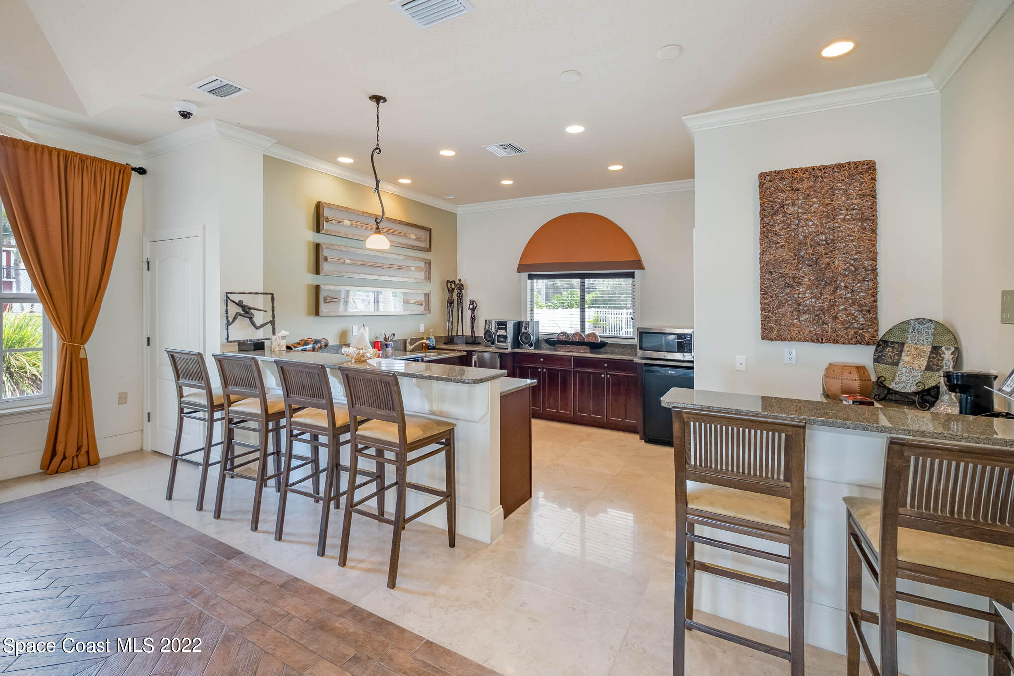 123 Lancha Circle, 101