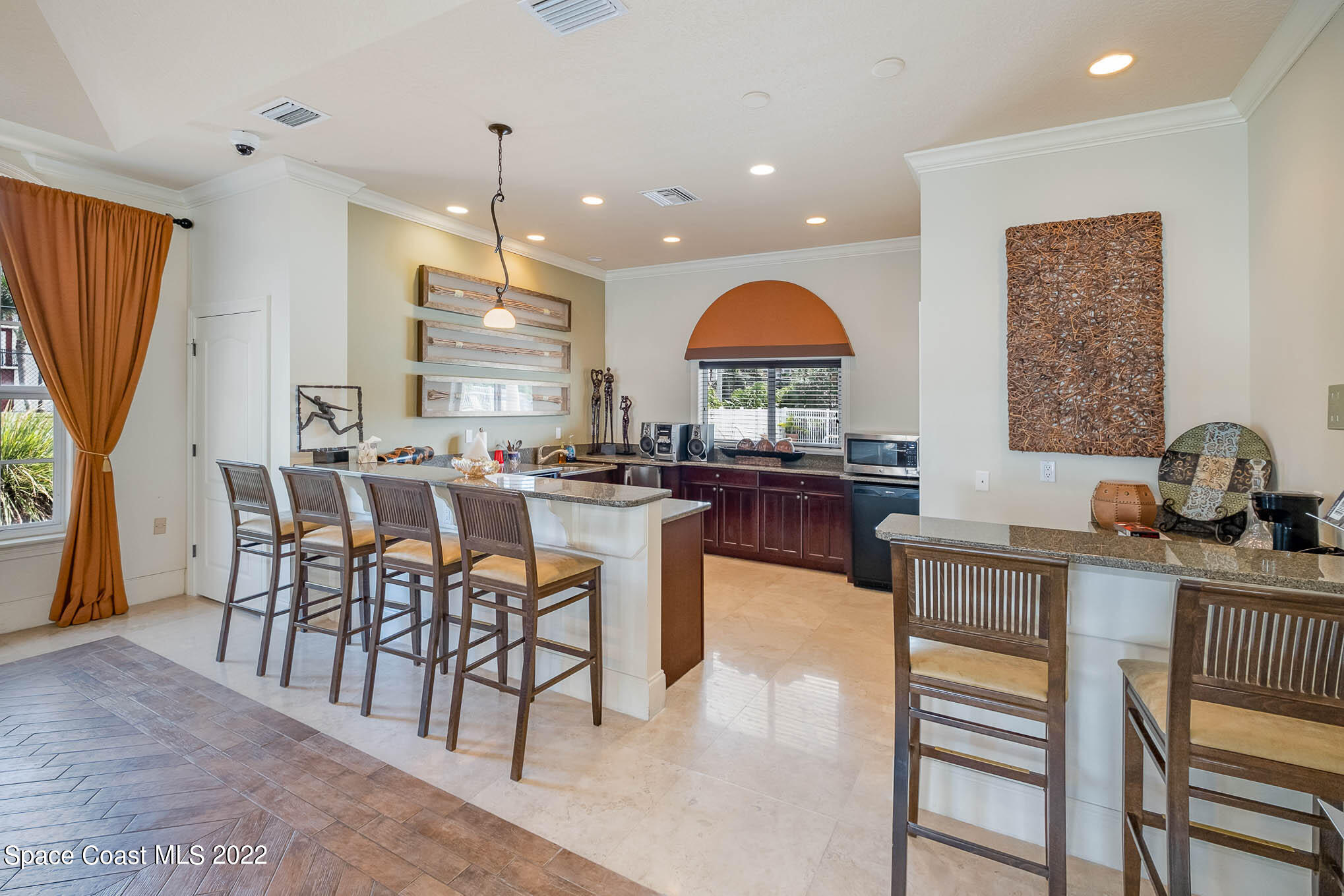 123 Lancha Circle, 101