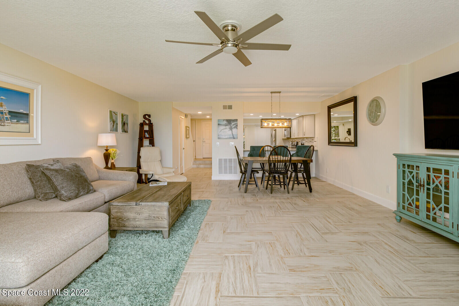 131 Highway A1a, 131