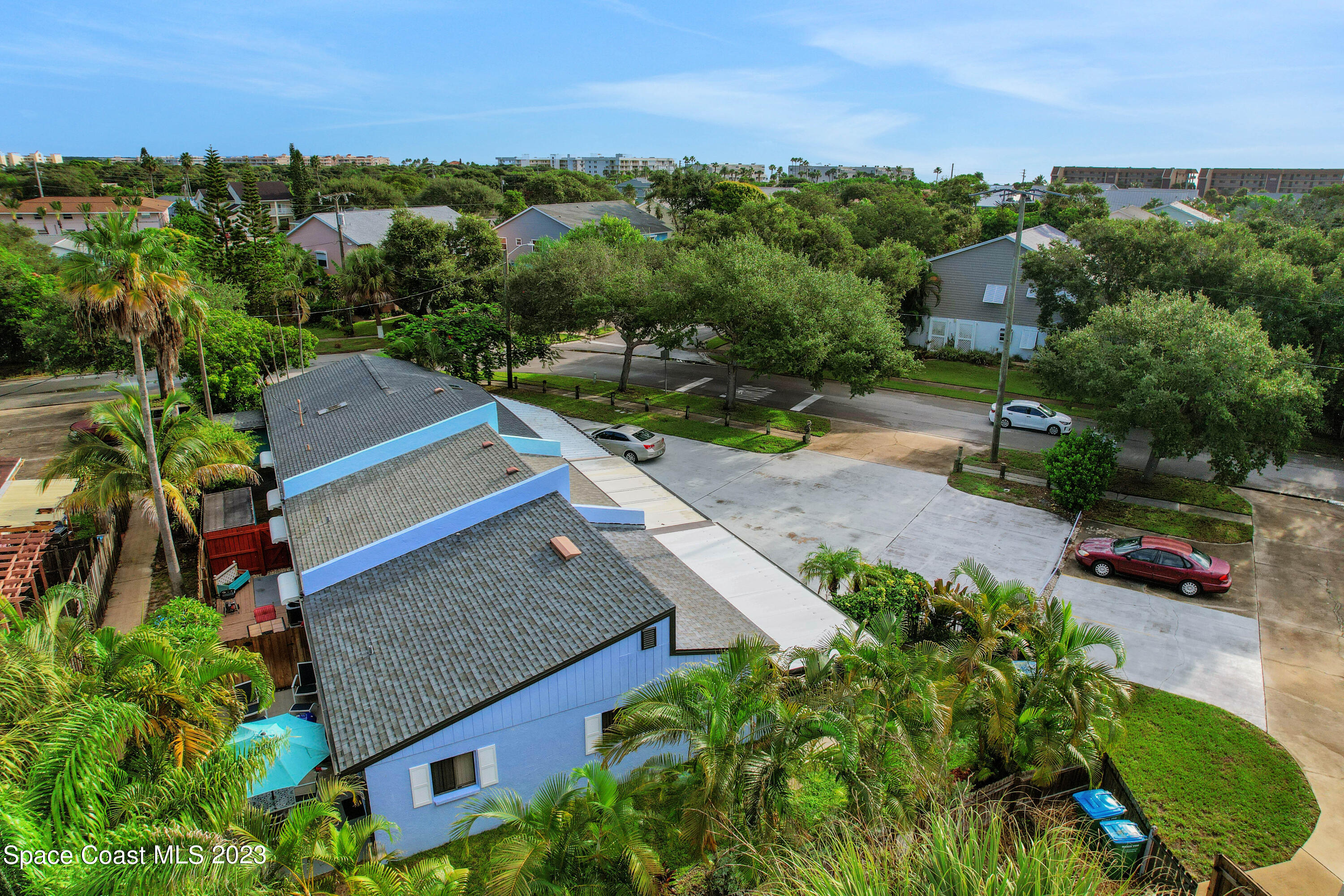 8543 Rosalind Avenue