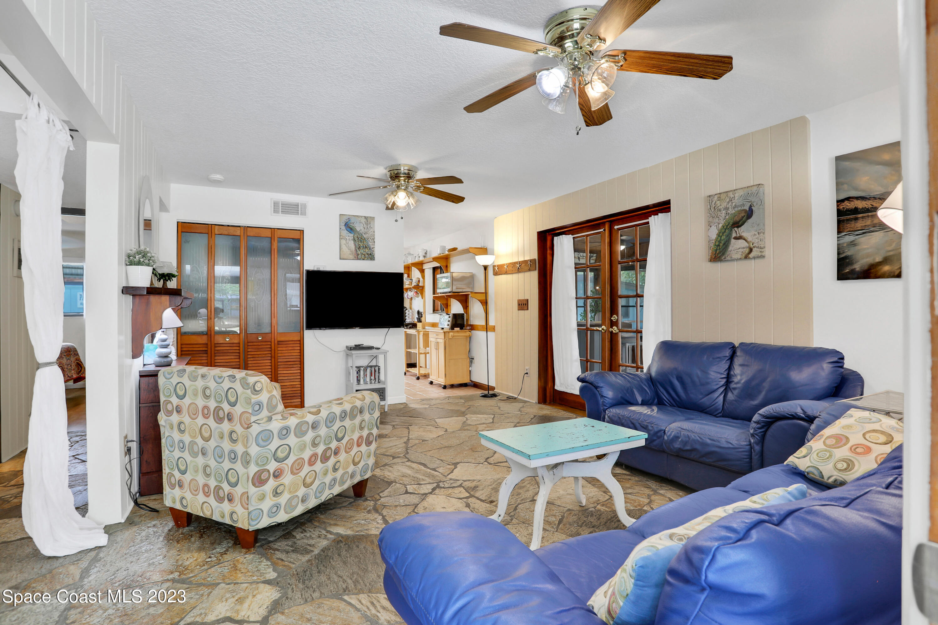 8543 Rosalind Avenue