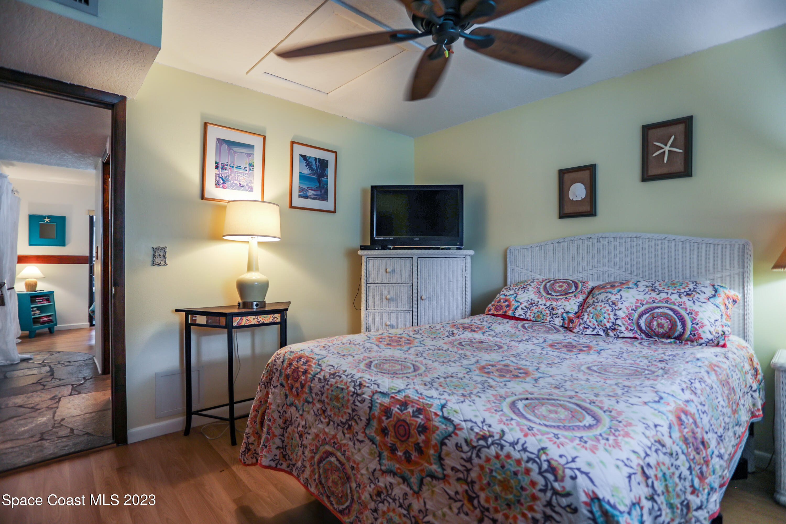 8543 Rosalind Avenue