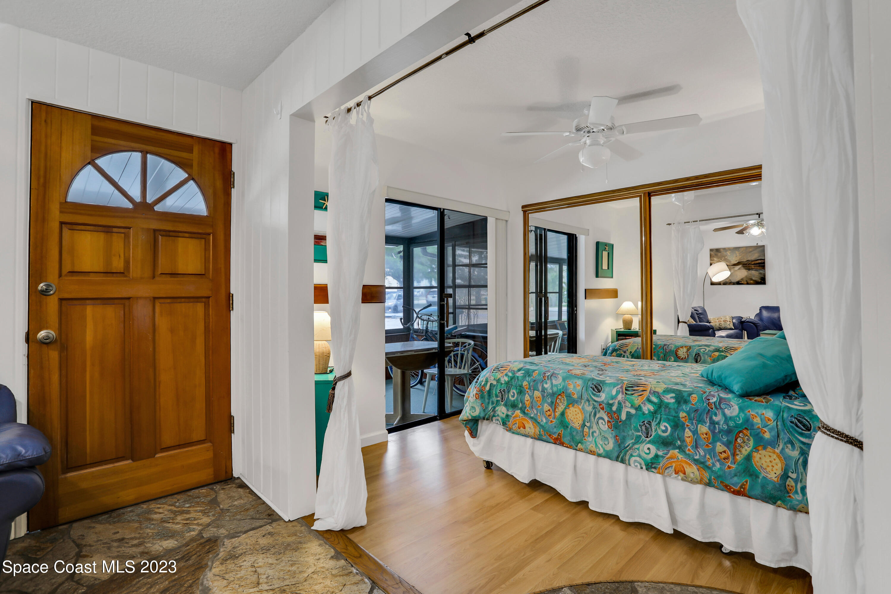 8543 Rosalind Avenue