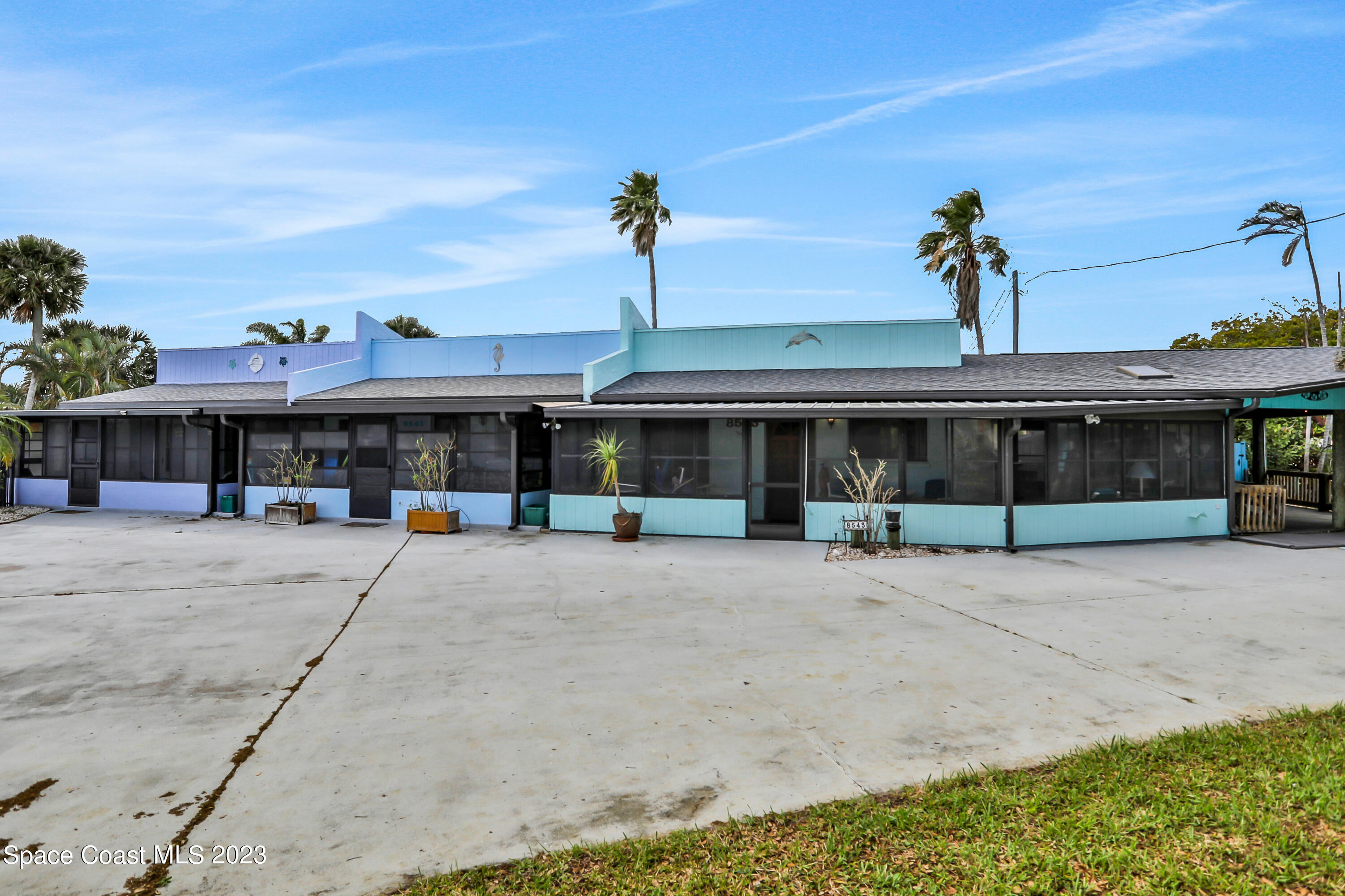 8543 Rosalind Avenue