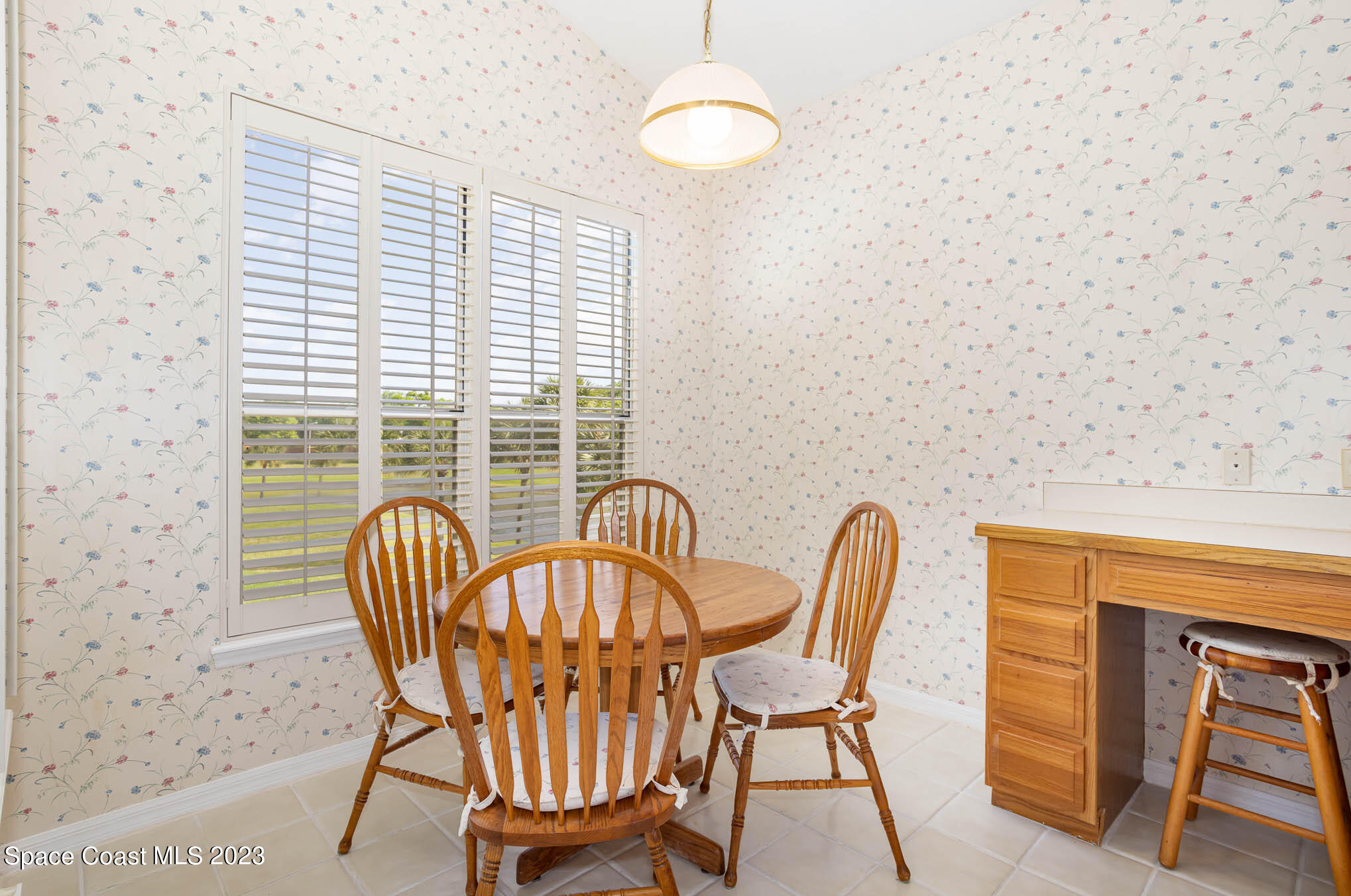 484 Arrowmount Place