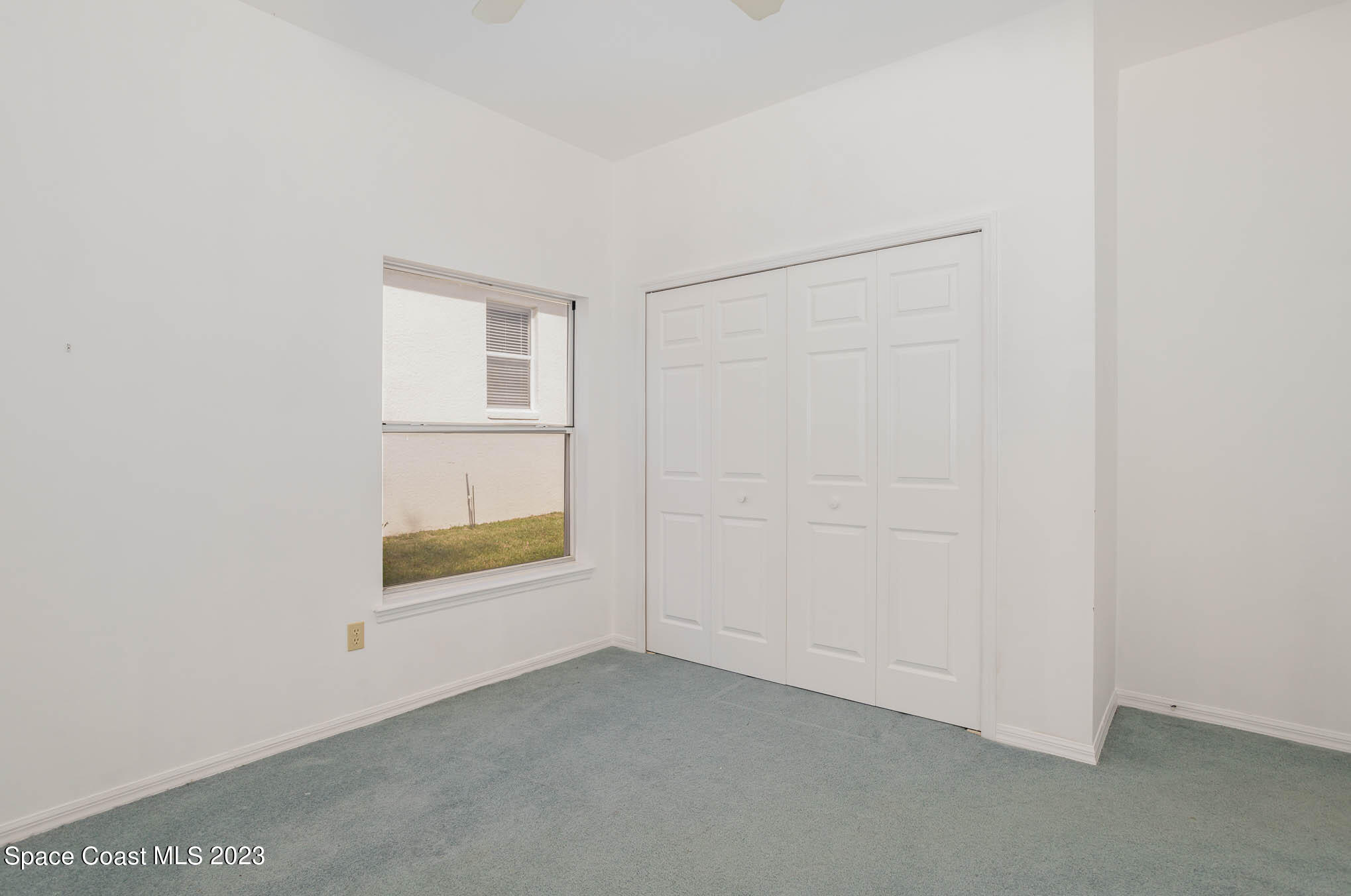 484 Arrowmount Place