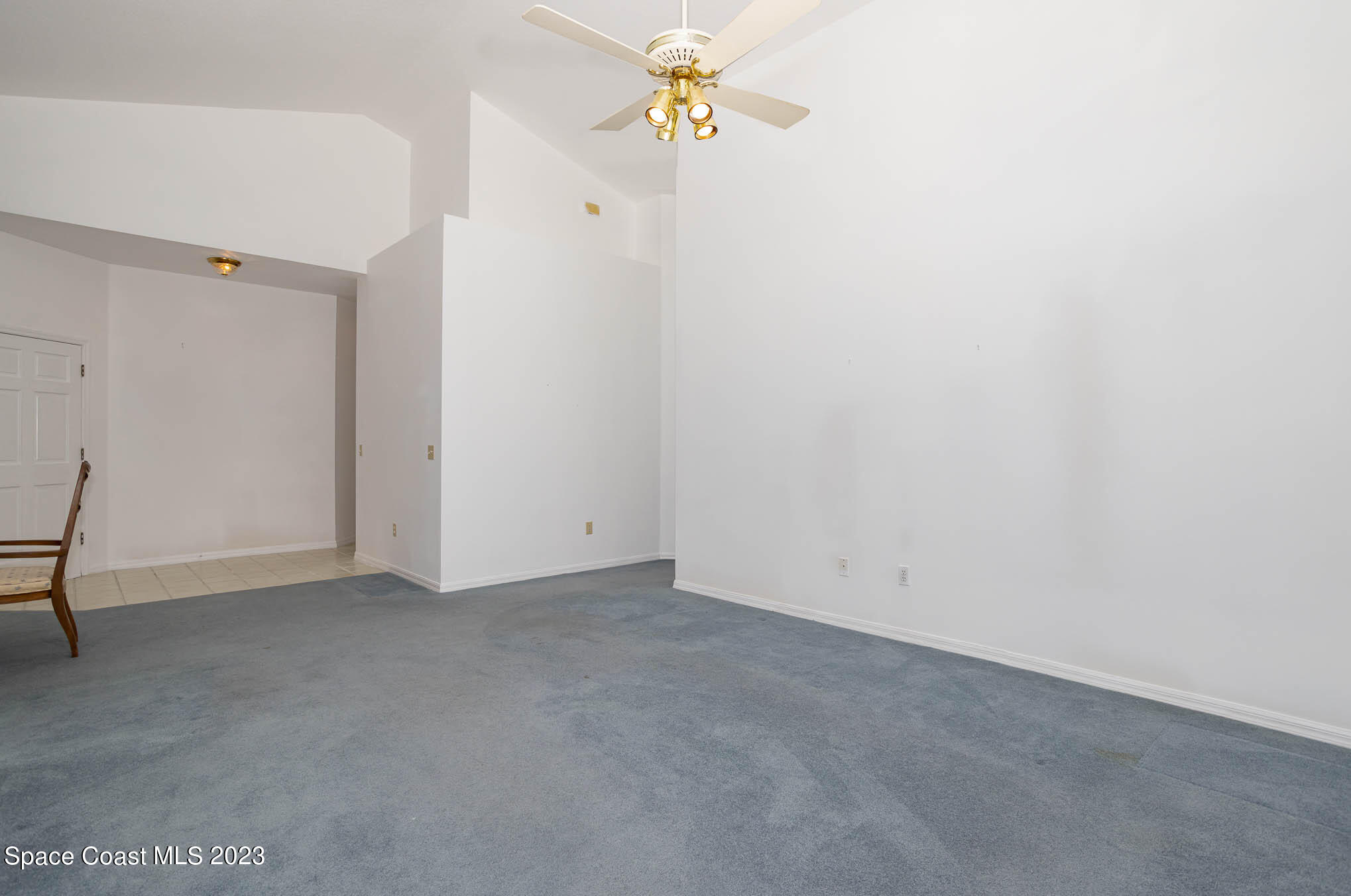 484 Arrowmount Place