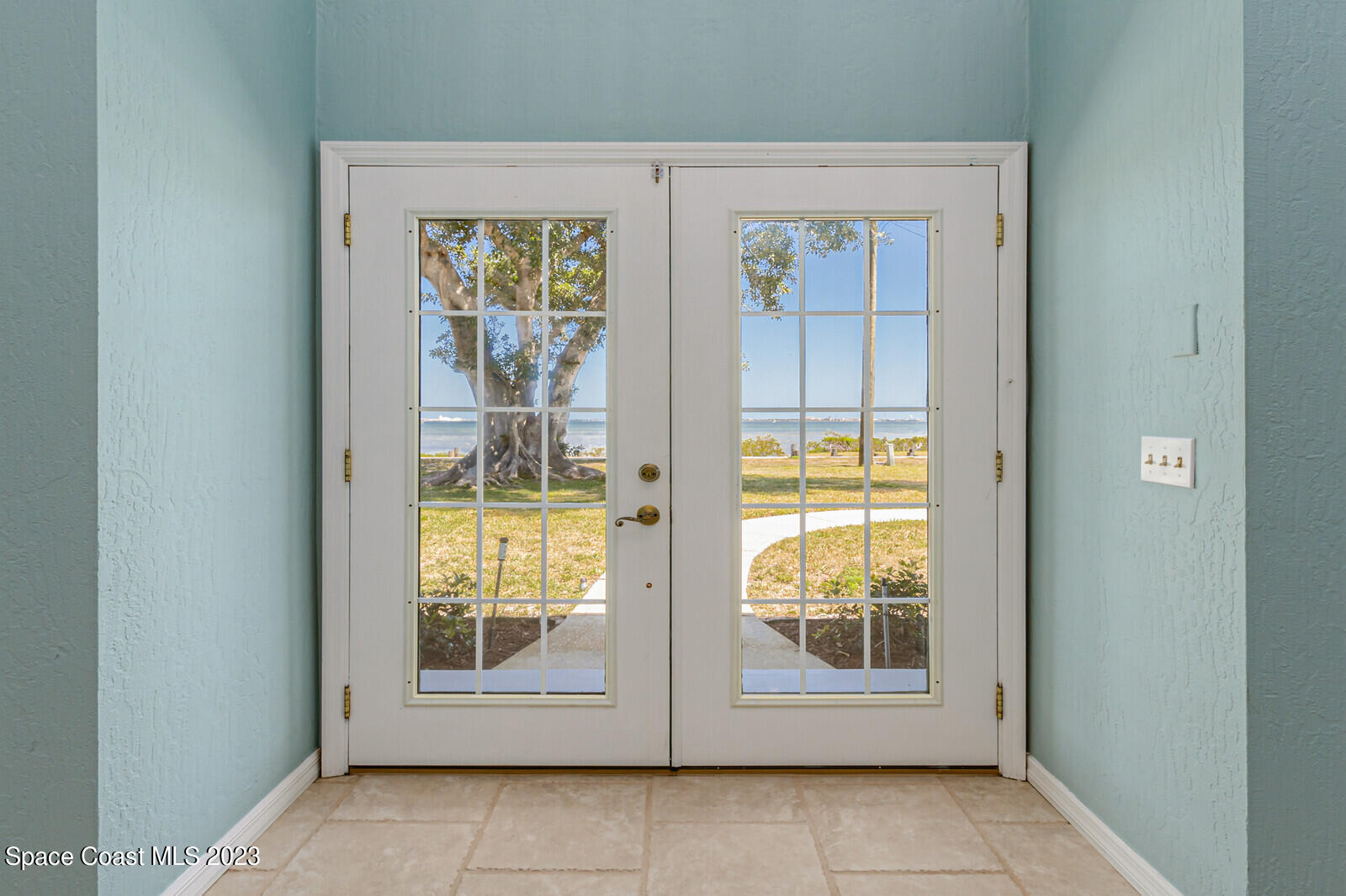 100 Woods South Drive