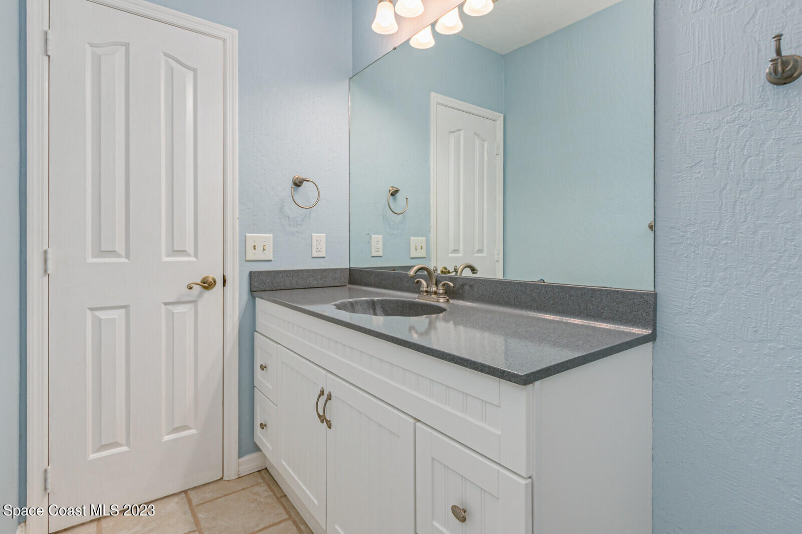 100 Woods South Drive