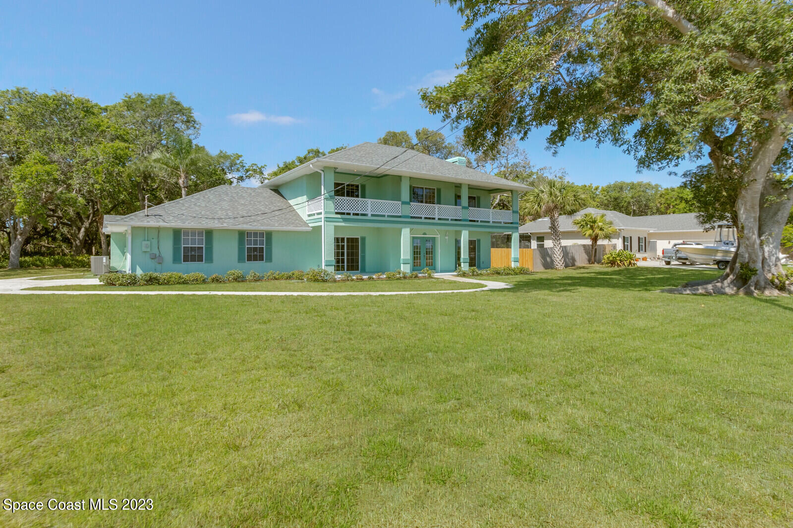 100 Woods South Drive