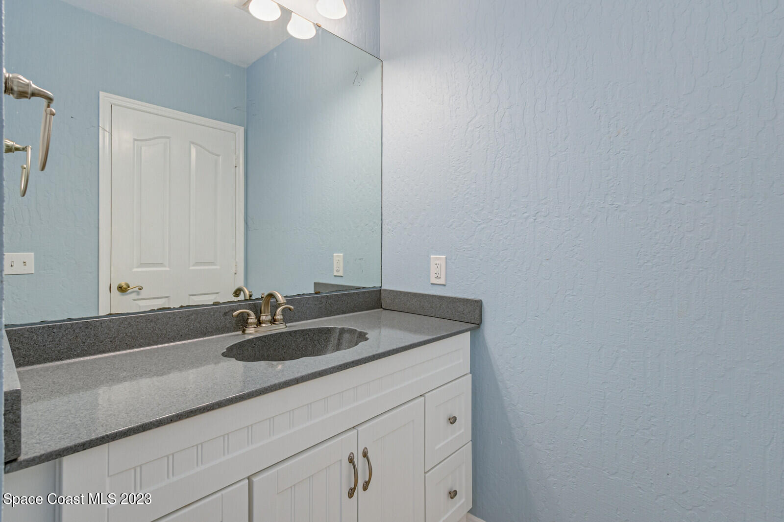 100 Woods South Drive