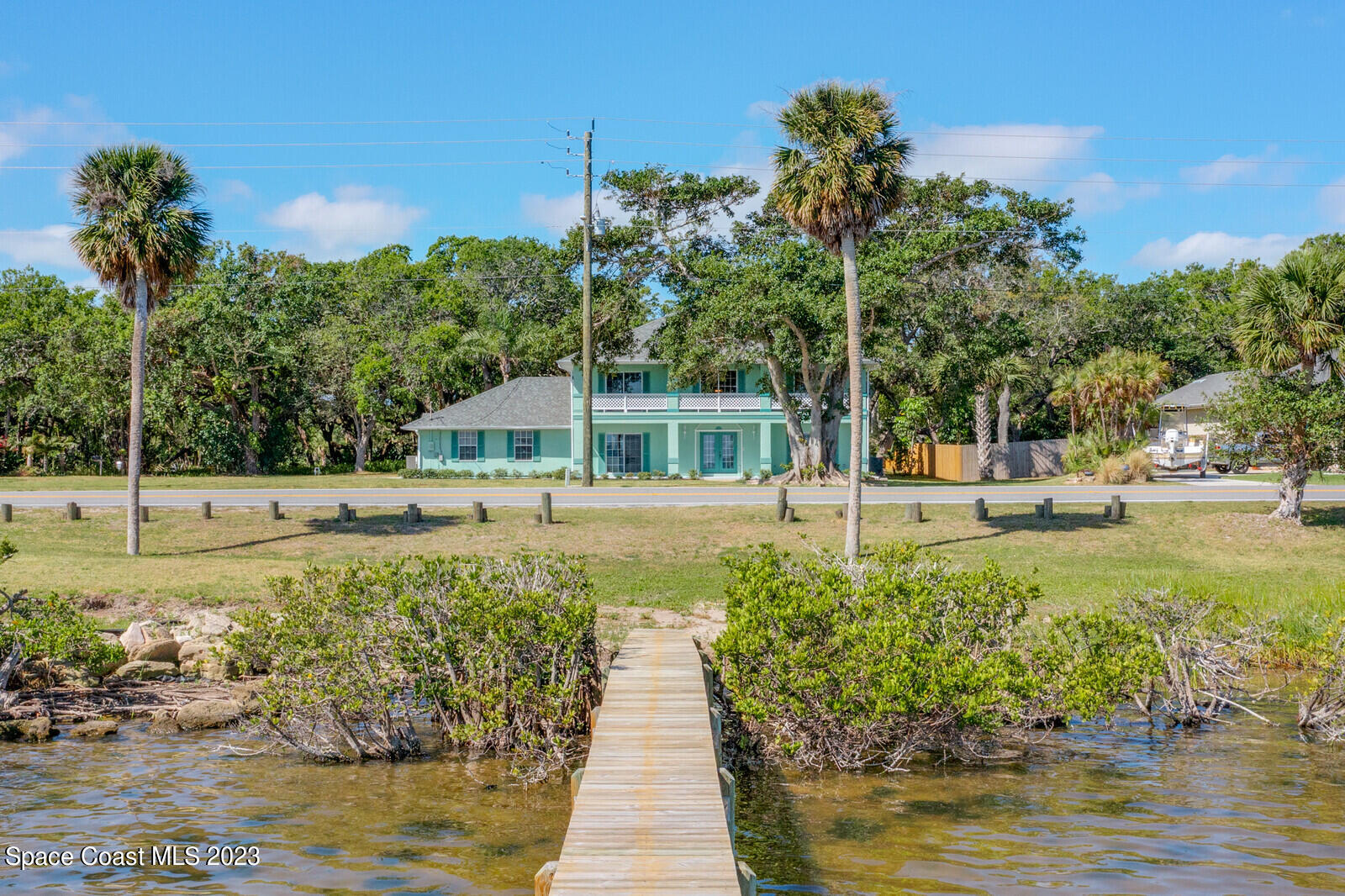 100 Woods South Drive