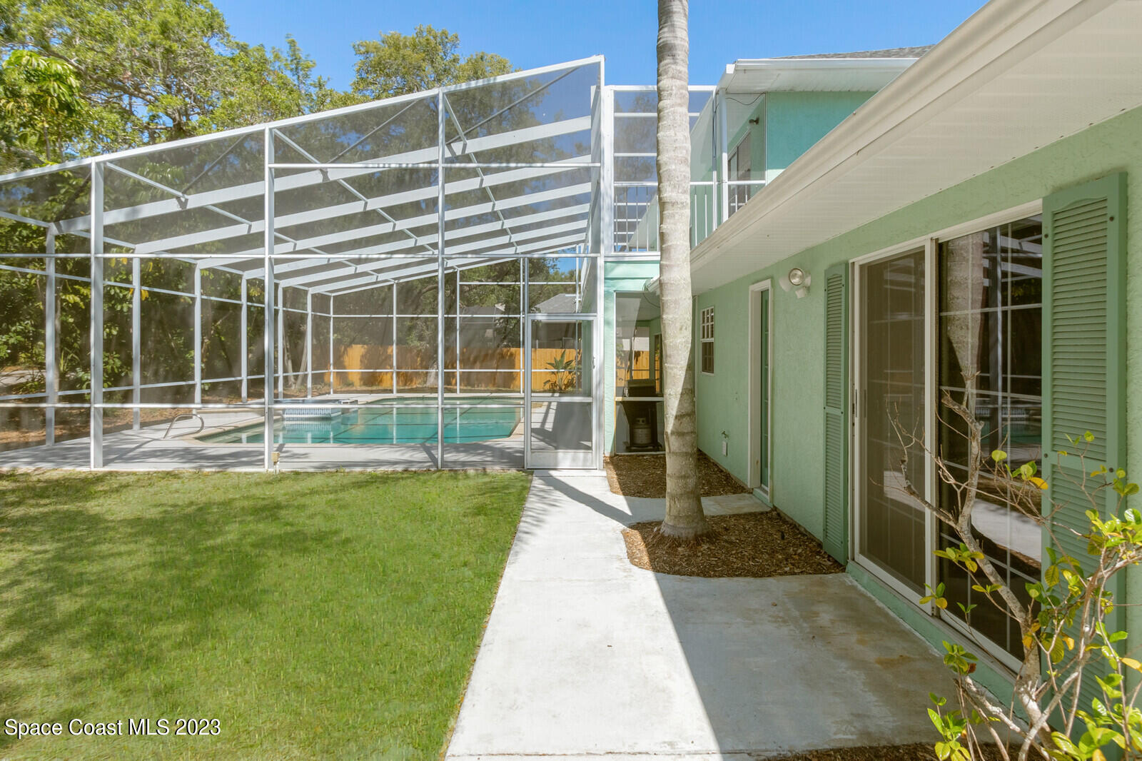 100 Woods South Drive