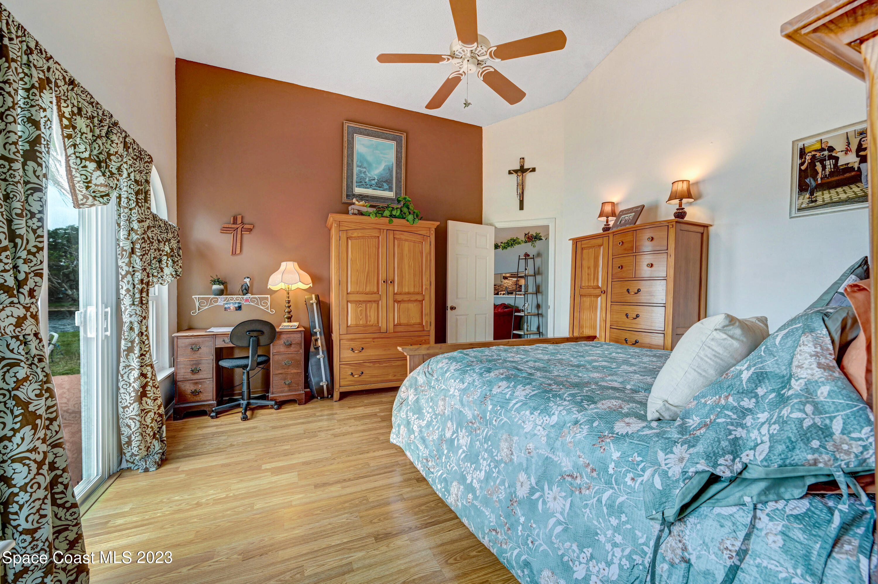 6830 Whitetail Court