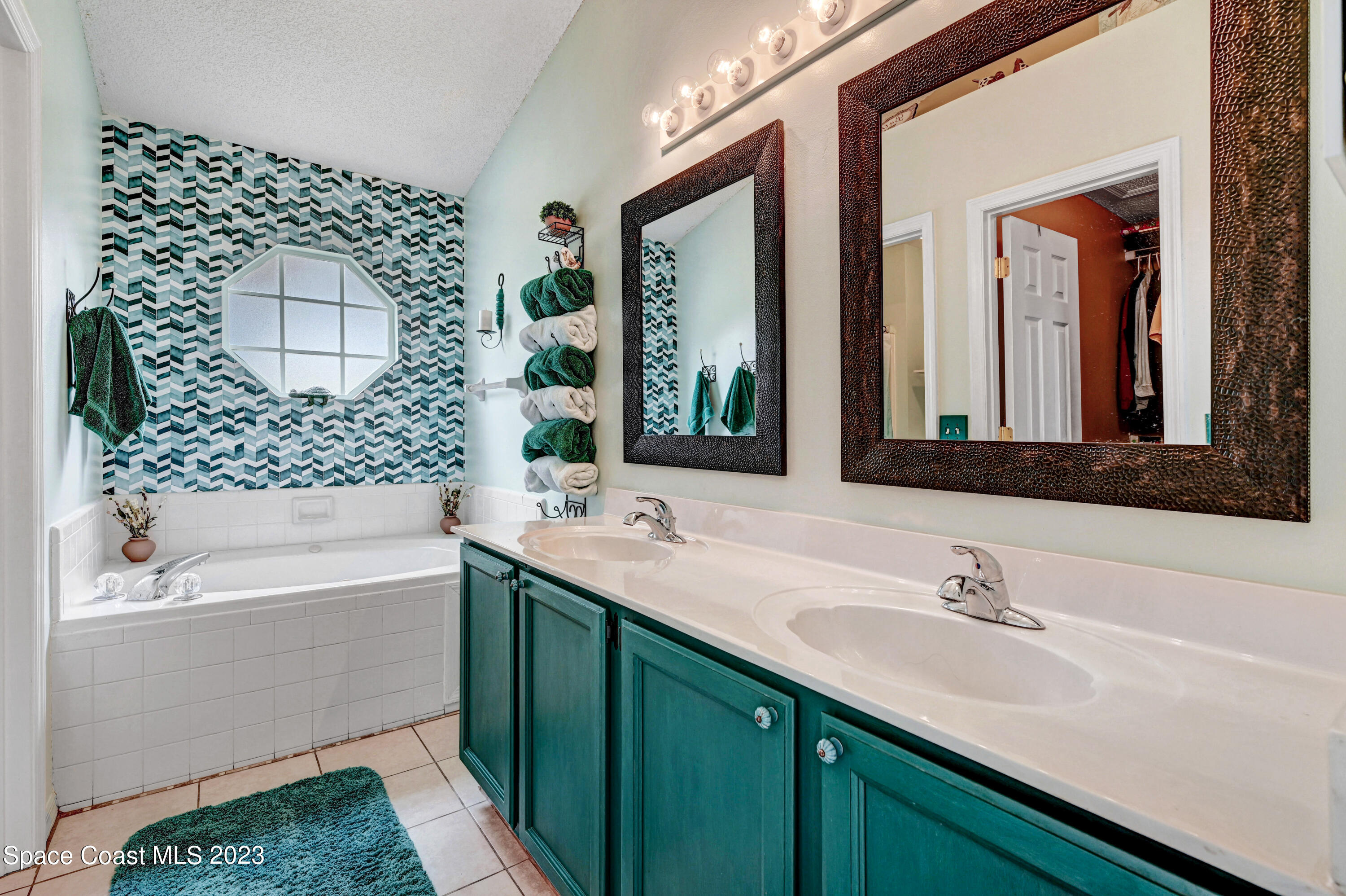 6830 Whitetail Court