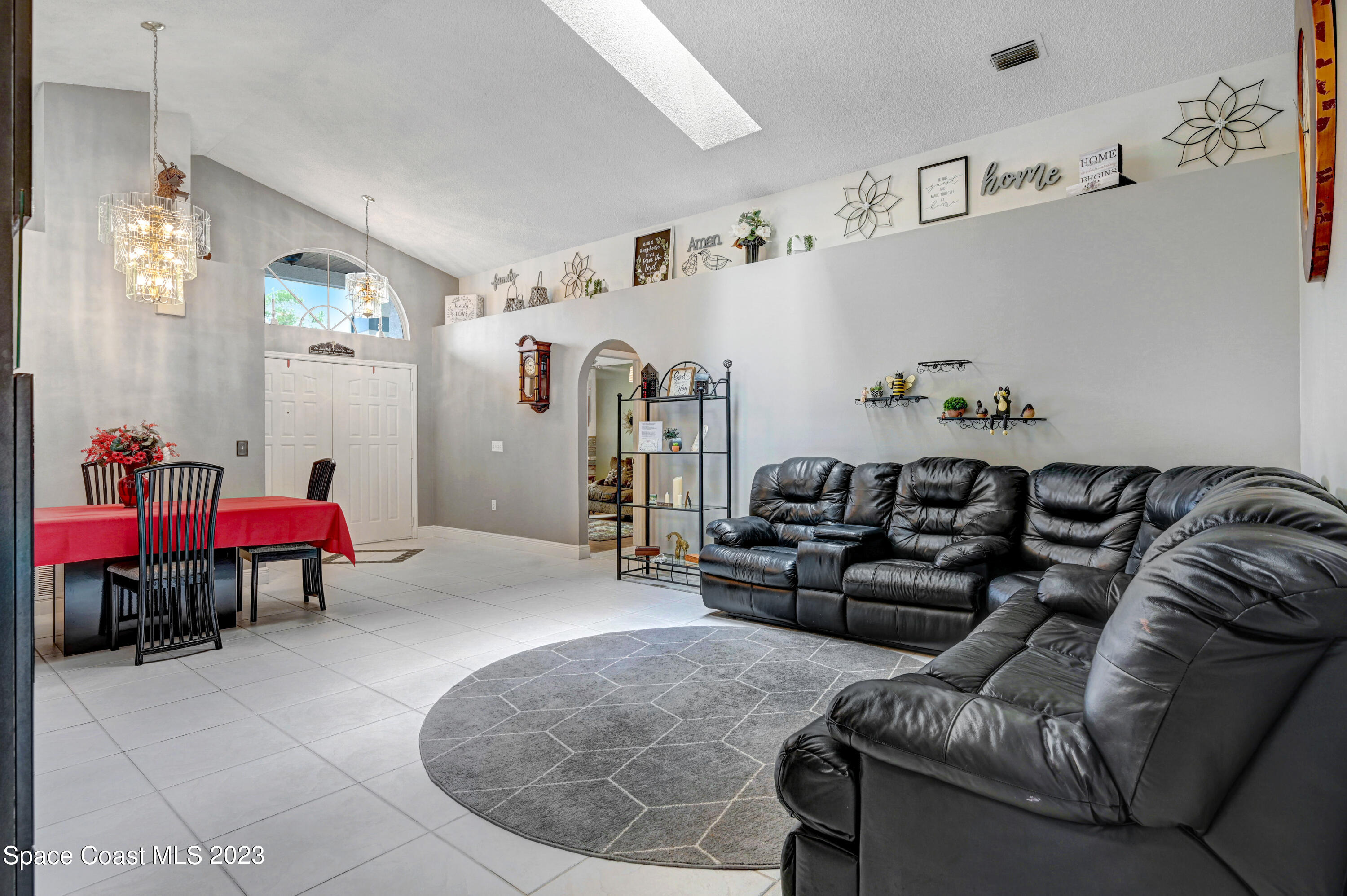 6830 Whitetail Court