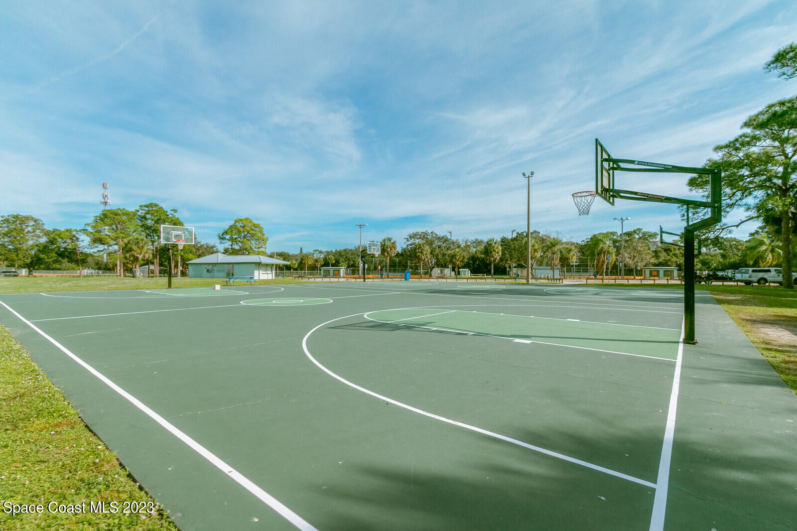 662 Concord Street NE