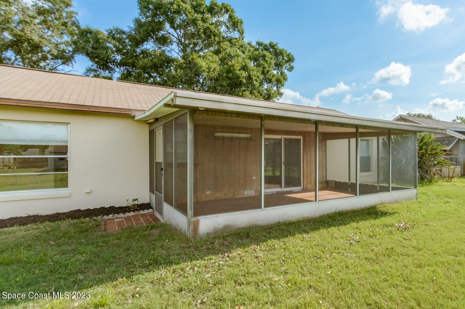 662 Concord Street NE