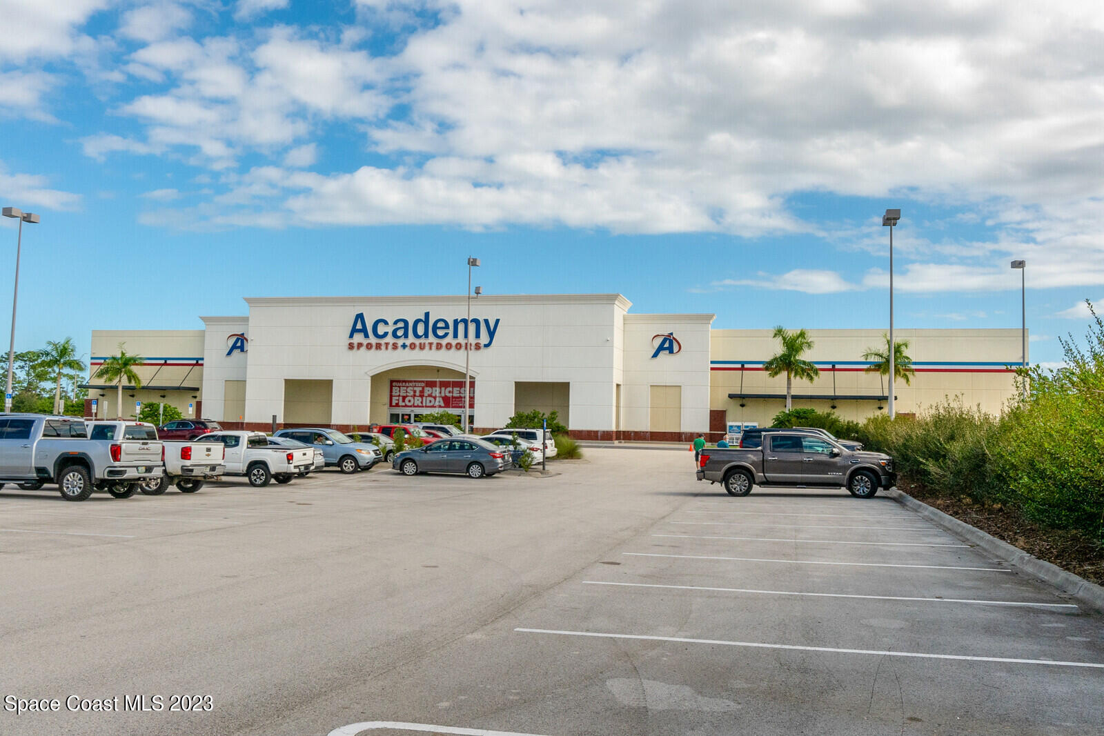 662 Concord Street NE