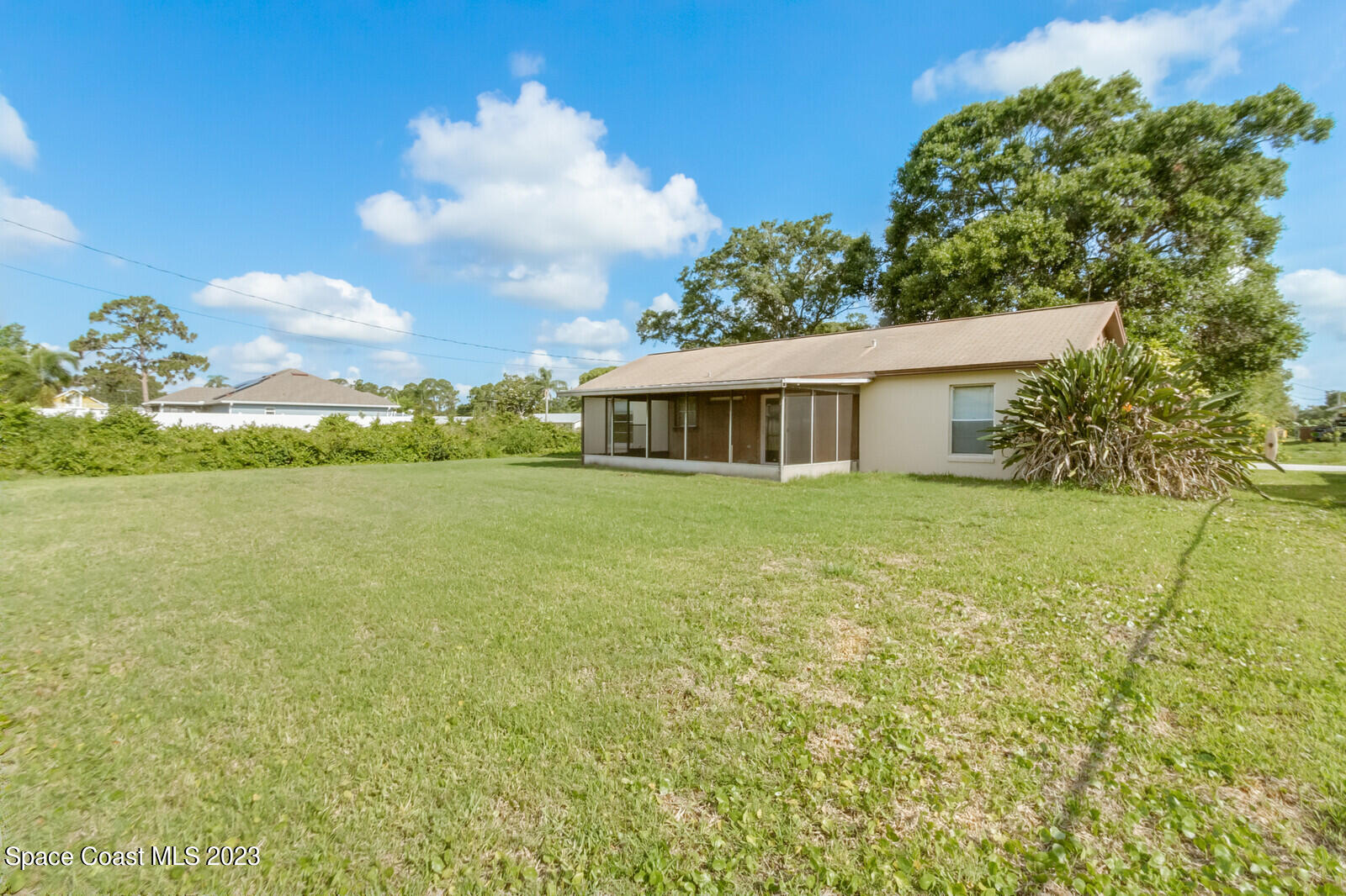 662 Concord Street NE