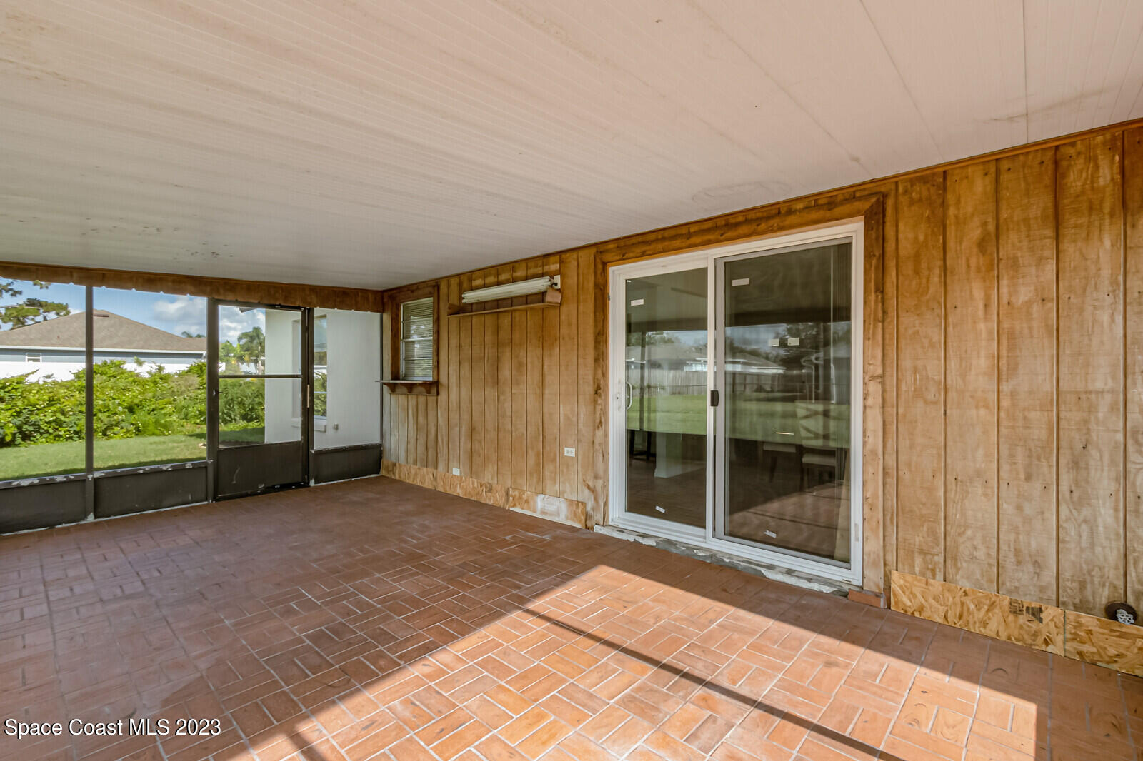 662 Concord Street NE