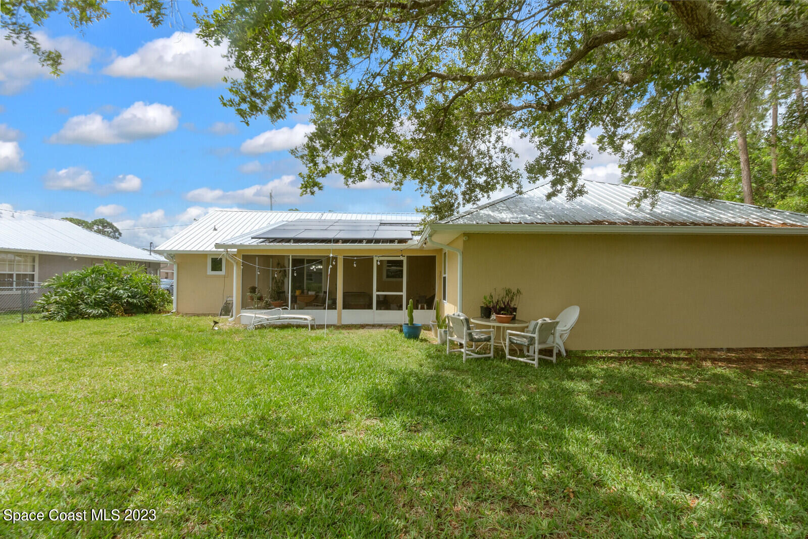 1237 Helias Street NW