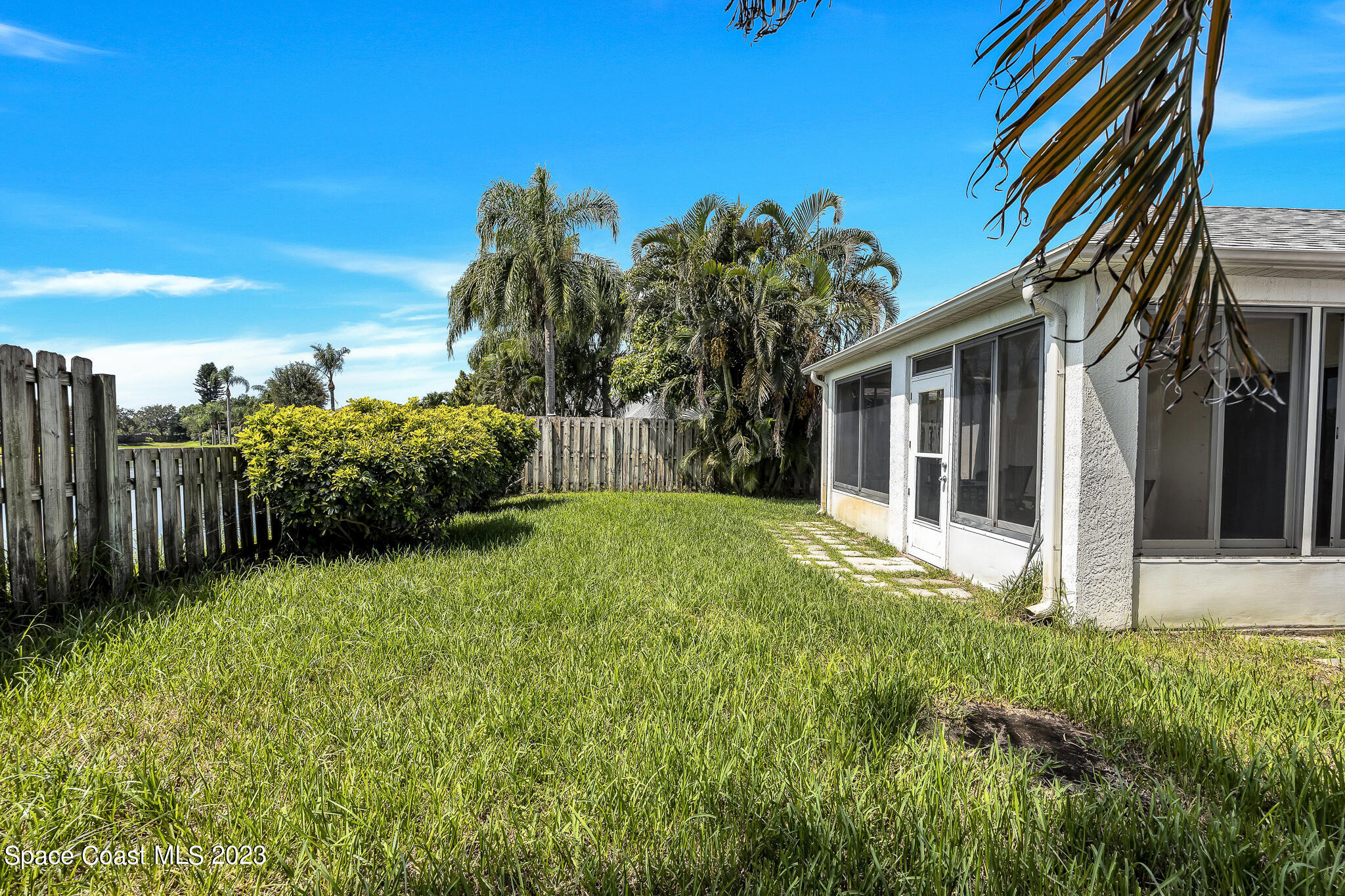 1149 White Oak Circle