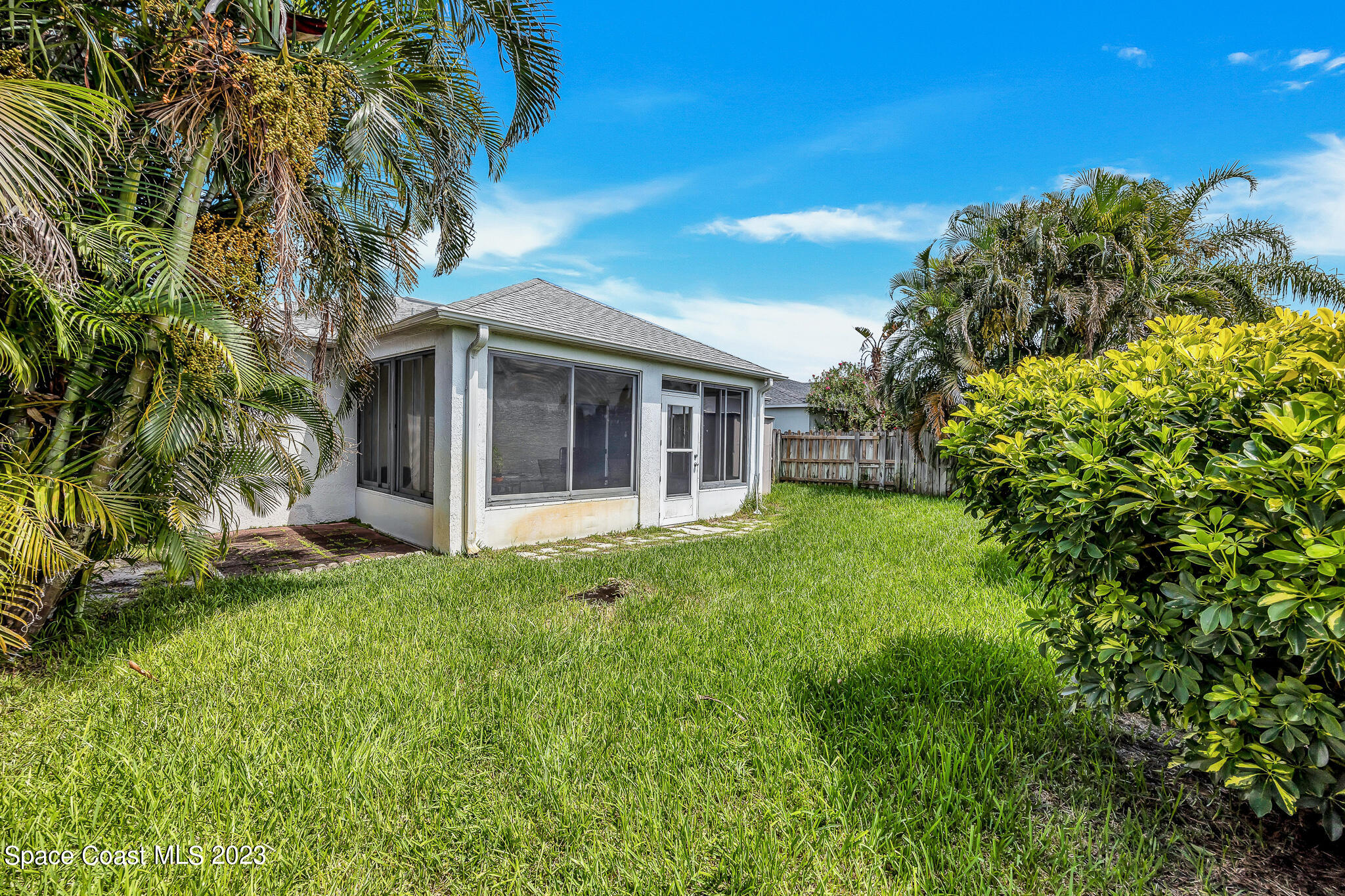 1149 White Oak Circle