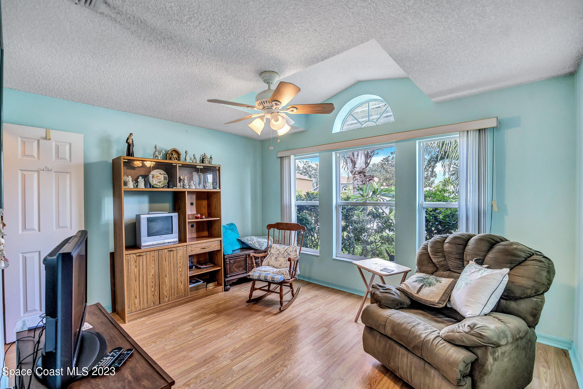 1149 White Oak Circle