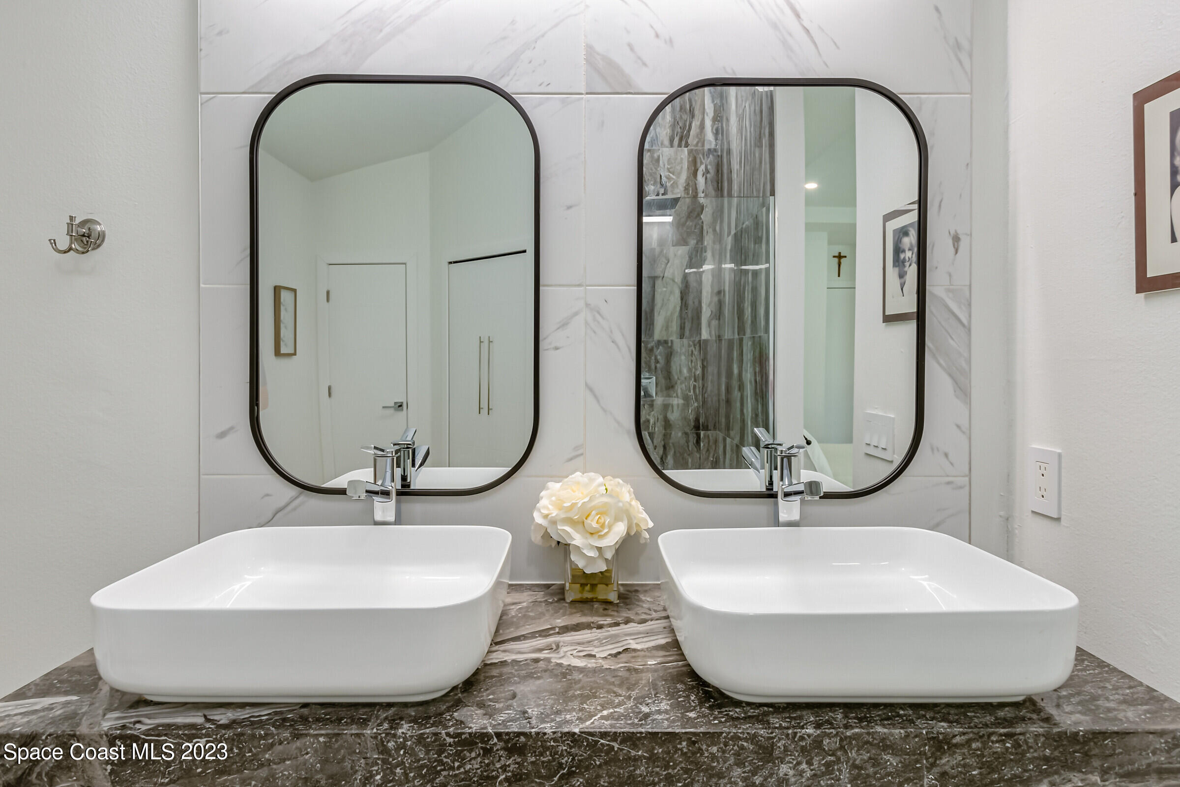 409 Lighthouse Landing Street