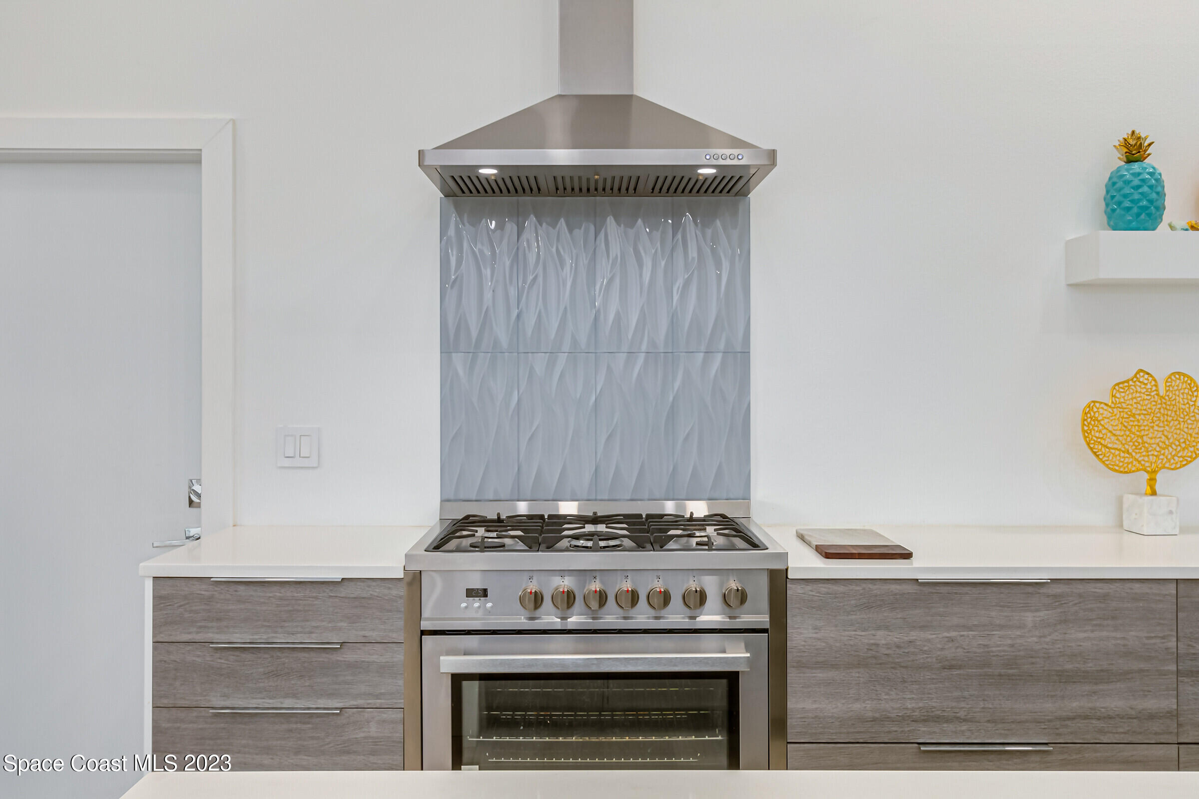 409 Lighthouse Landing Street