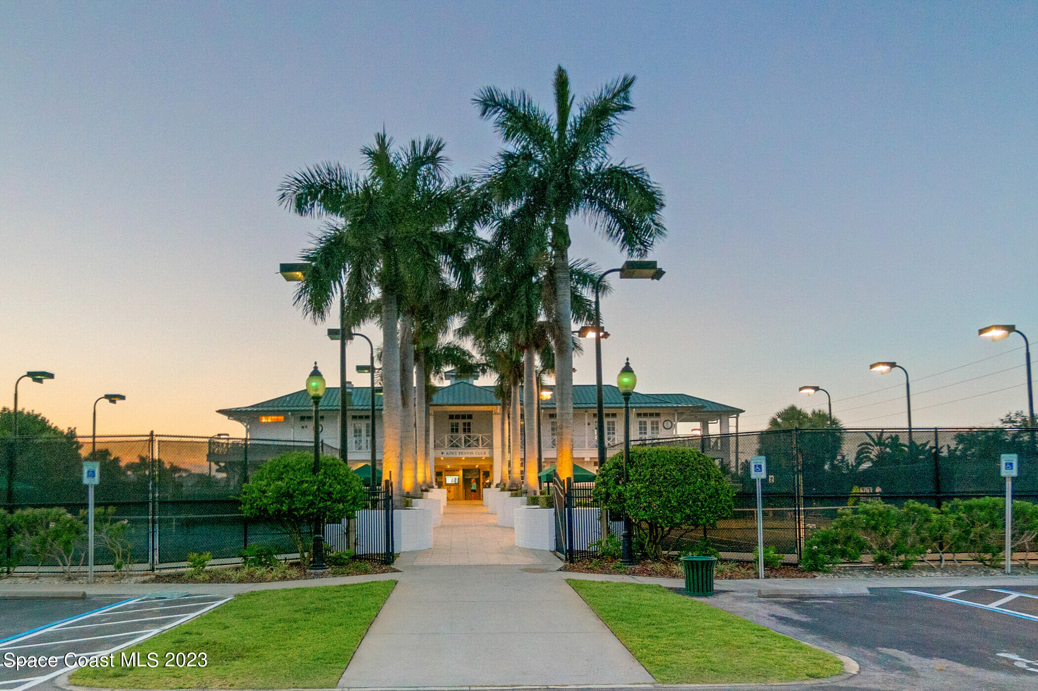 409 Lighthouse Landing Street