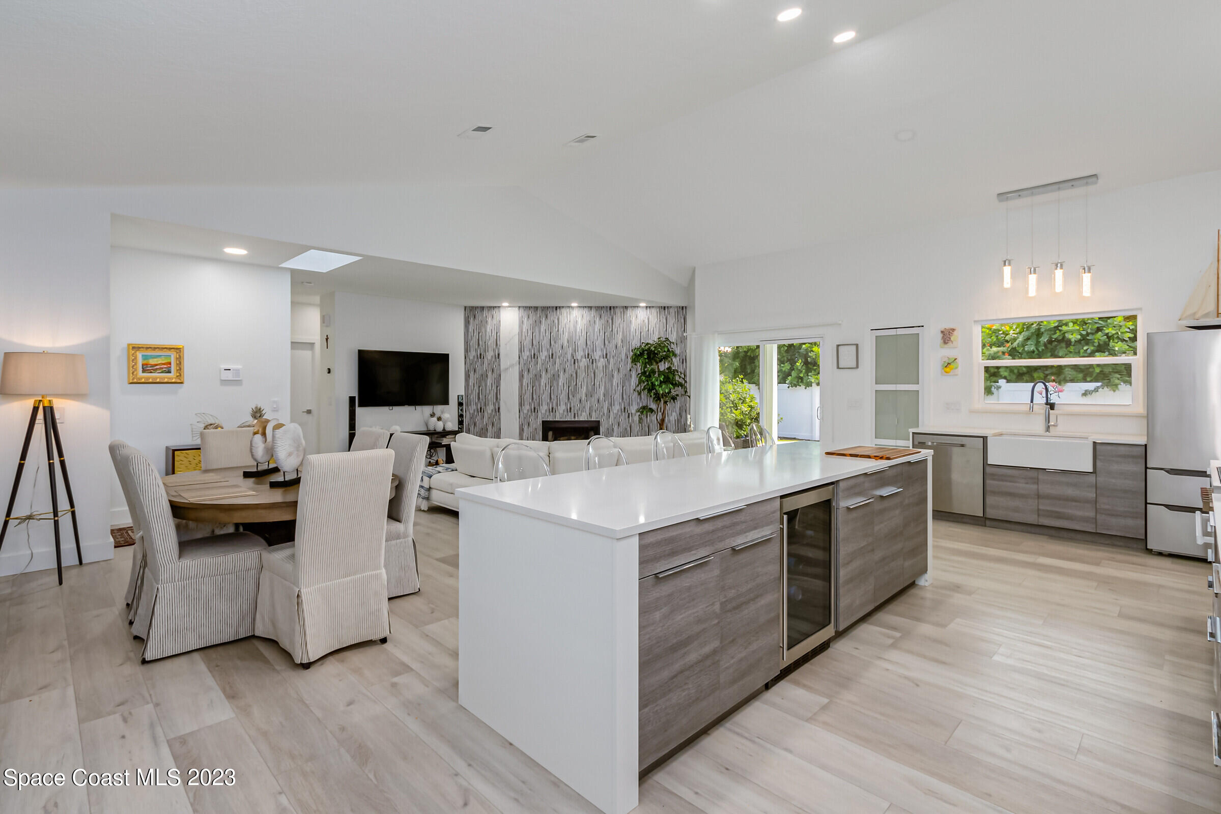 409 Lighthouse Landing Street