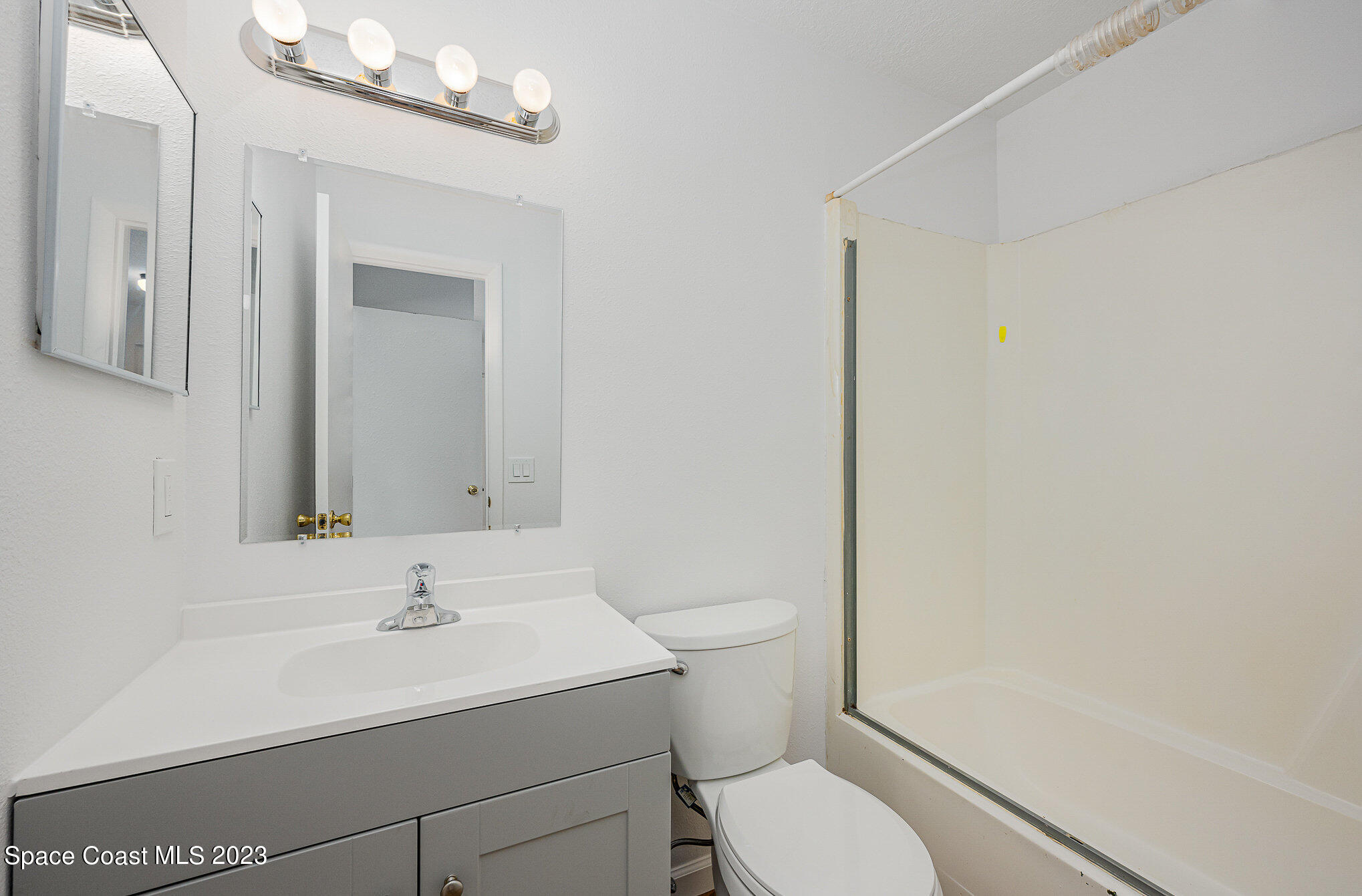 212 San Paulo Circle, 16212