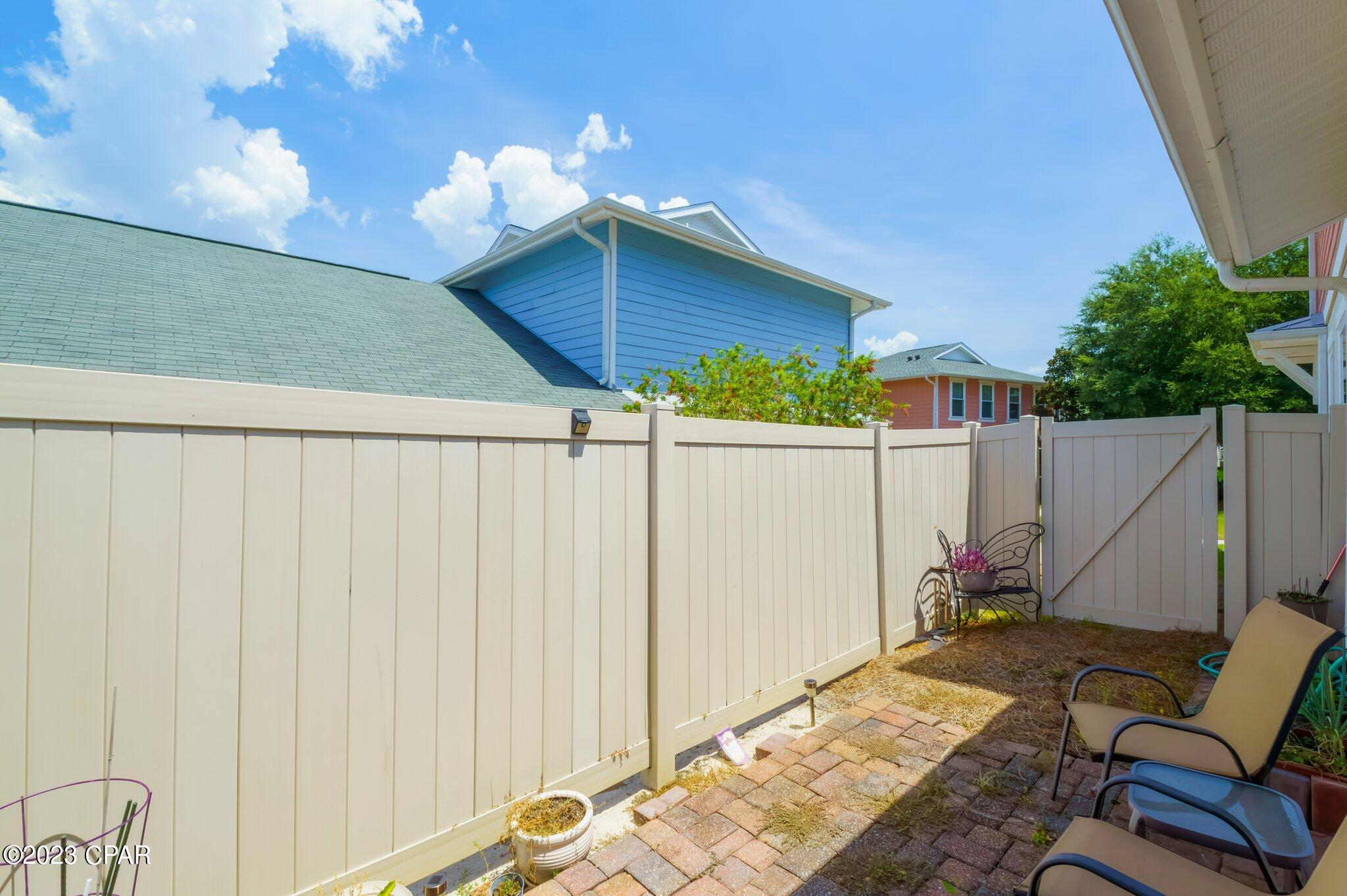 206 Sand Oak Boulevard