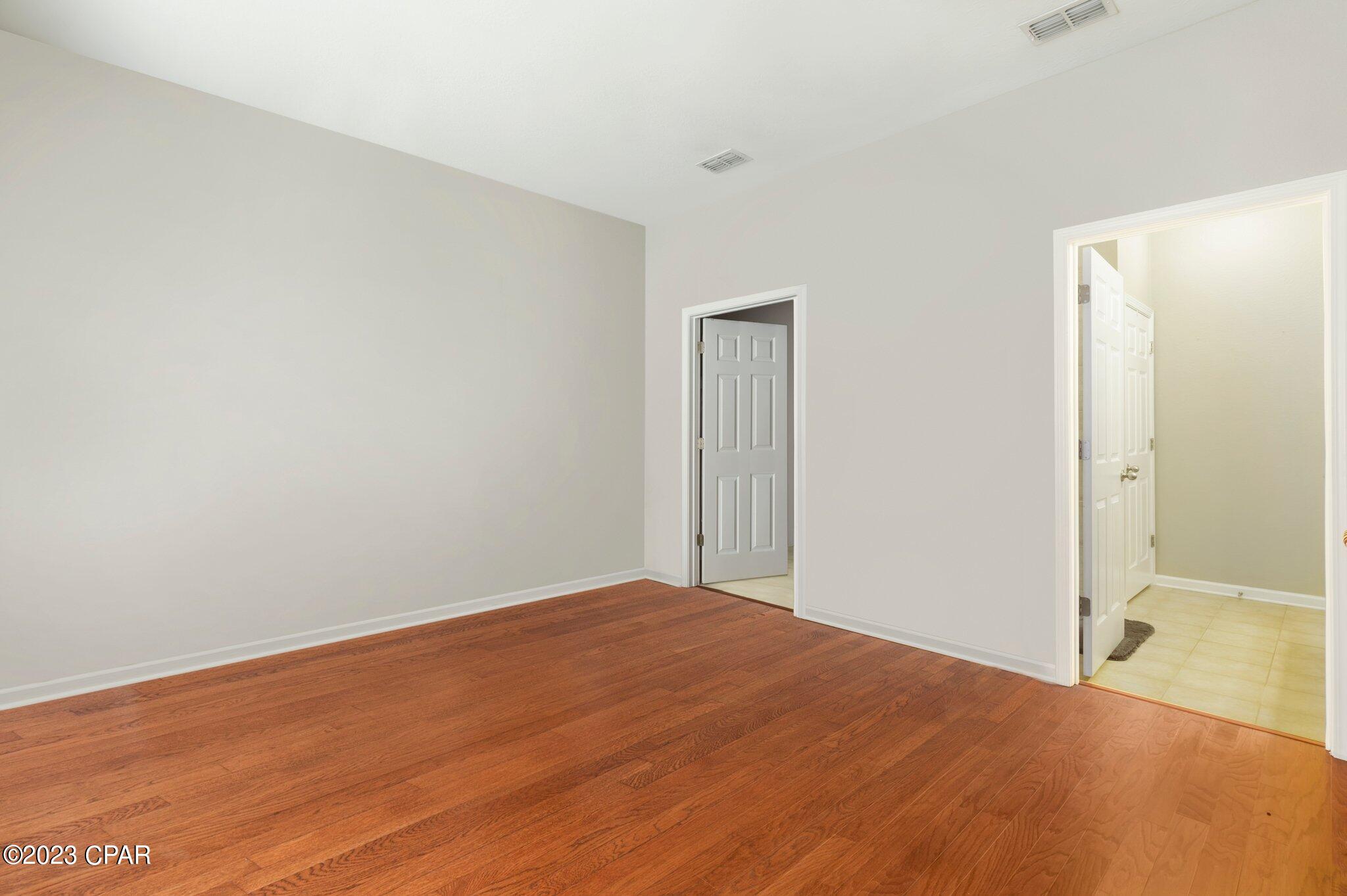 206 Sand Oak Boulevard