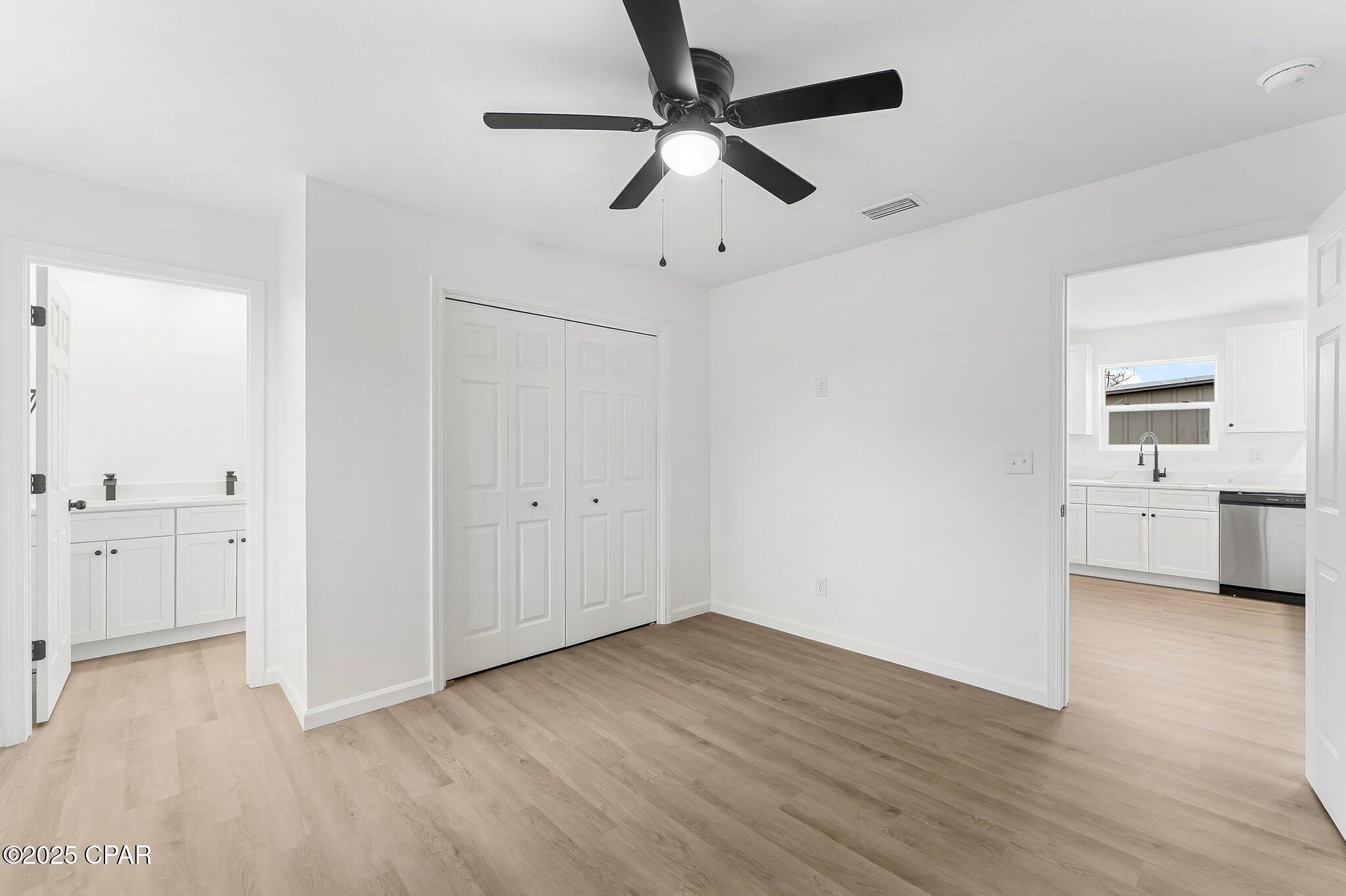 814 NOTTINGHAM DR Drive