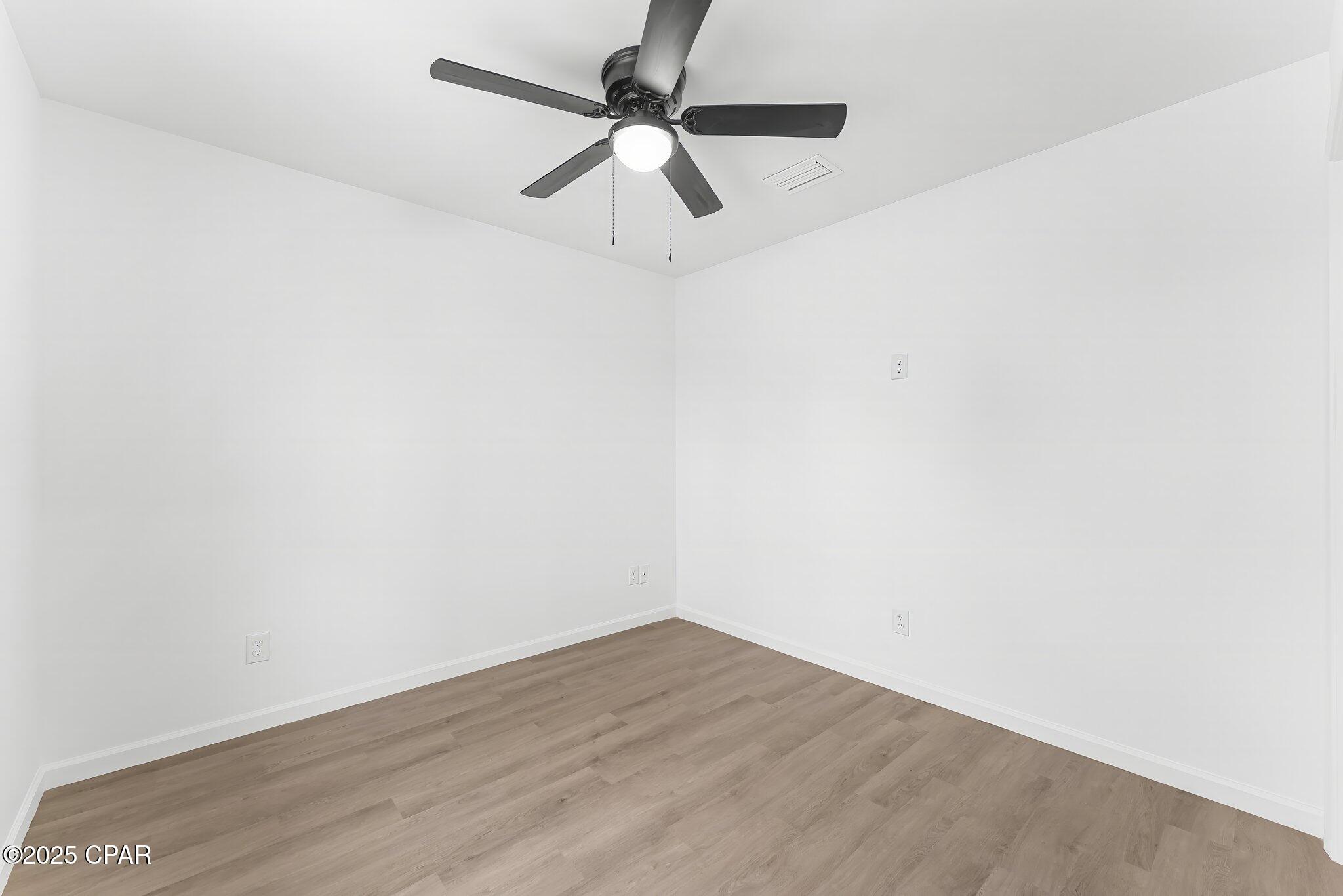 814 NOTTINGHAM DR Drive