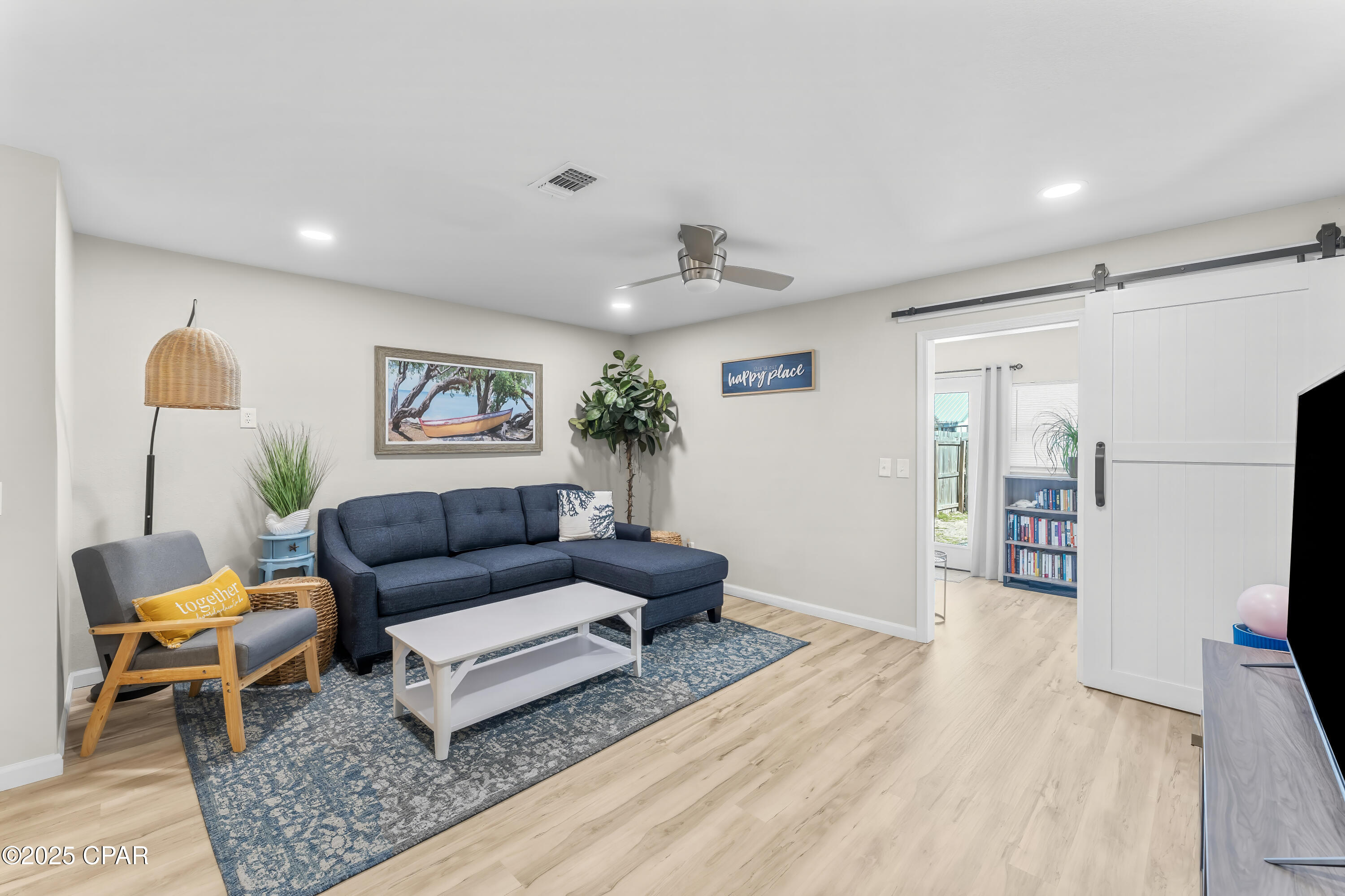 5306 Thomas Drive 4