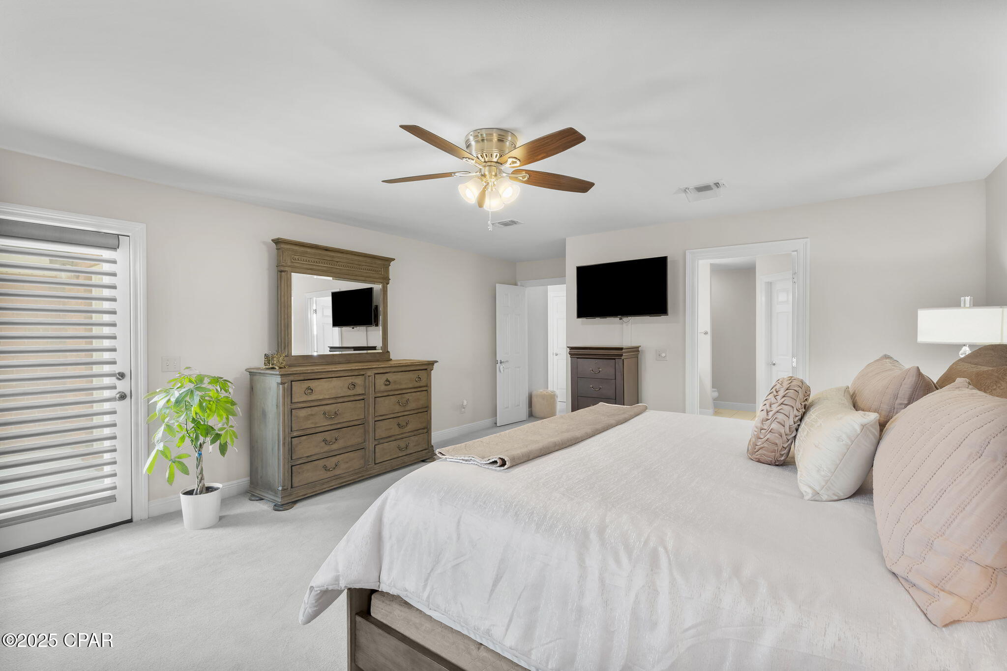 501 Woods Trail
