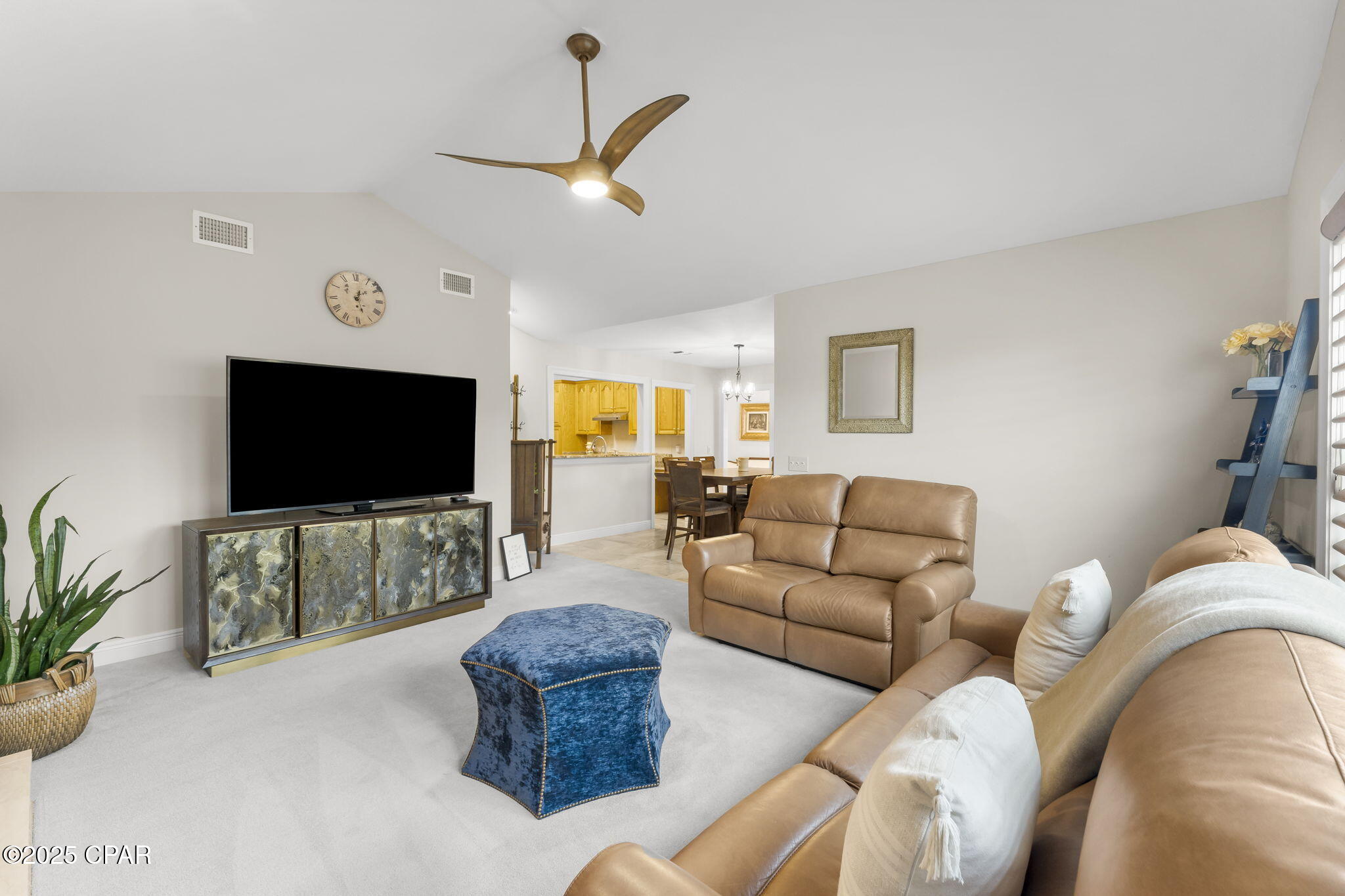 501 Woods Trail