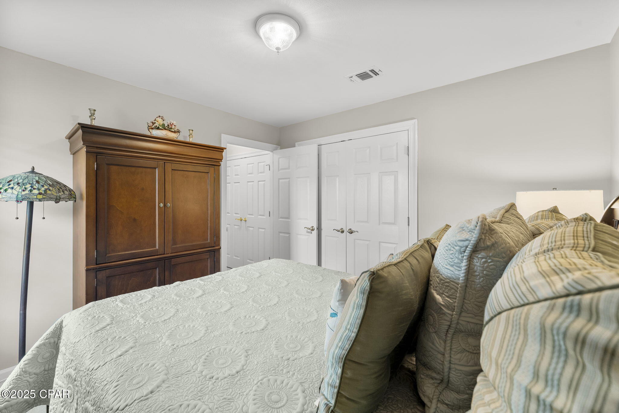 501 Woods Trail