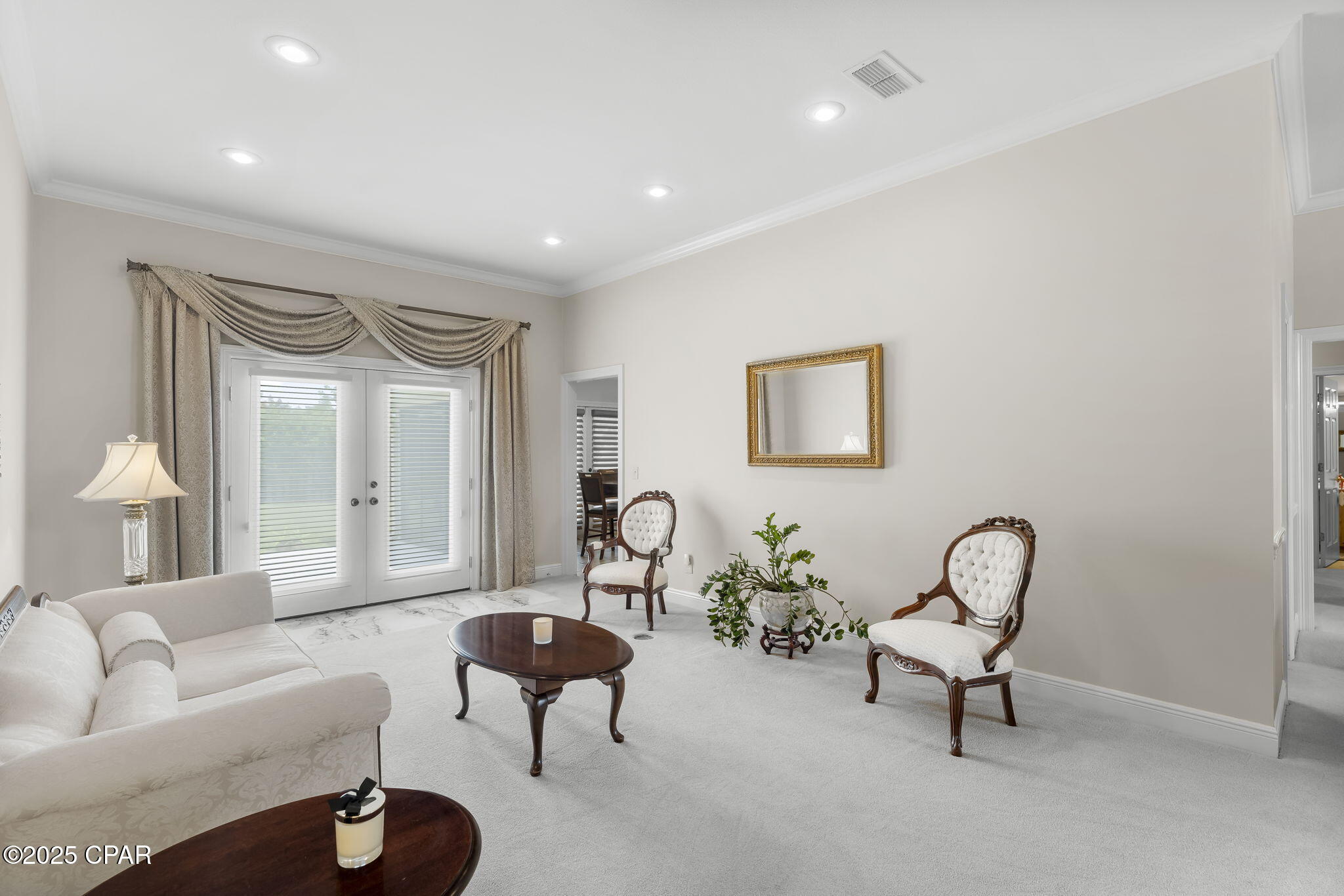501 Woods Trail